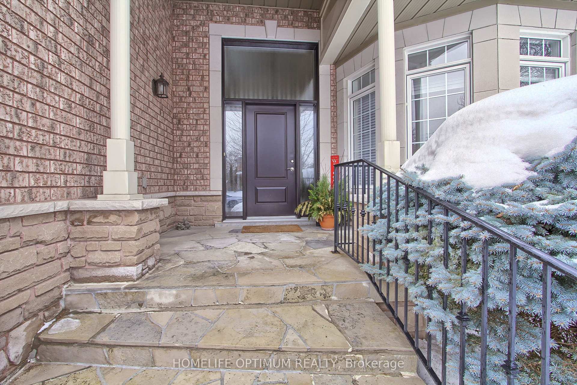 Photo 12 of 30 Benville Crescent E, Aurora, Aurora Estates — HOMEH