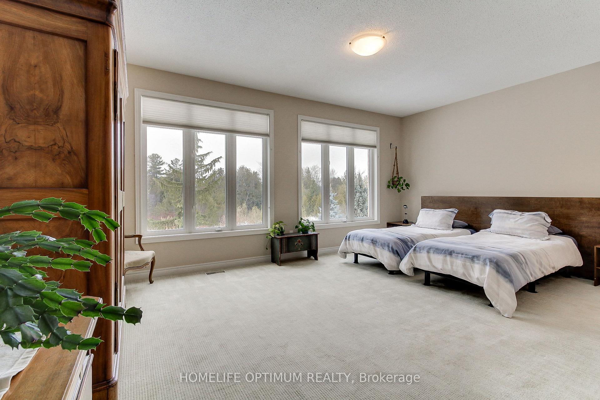 Photo 19 of 30 Benville Crescent E, Aurora, Aurora Estates — HOMEH