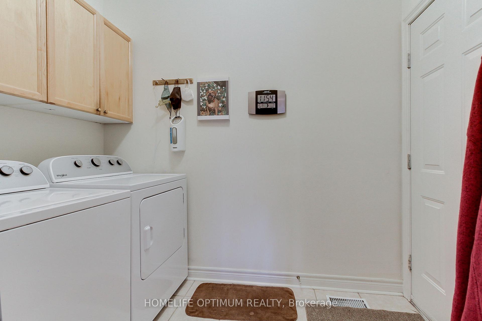 Photo 25 of 30 Benville Crescent E, Aurora, Aurora Estates — HOMEH