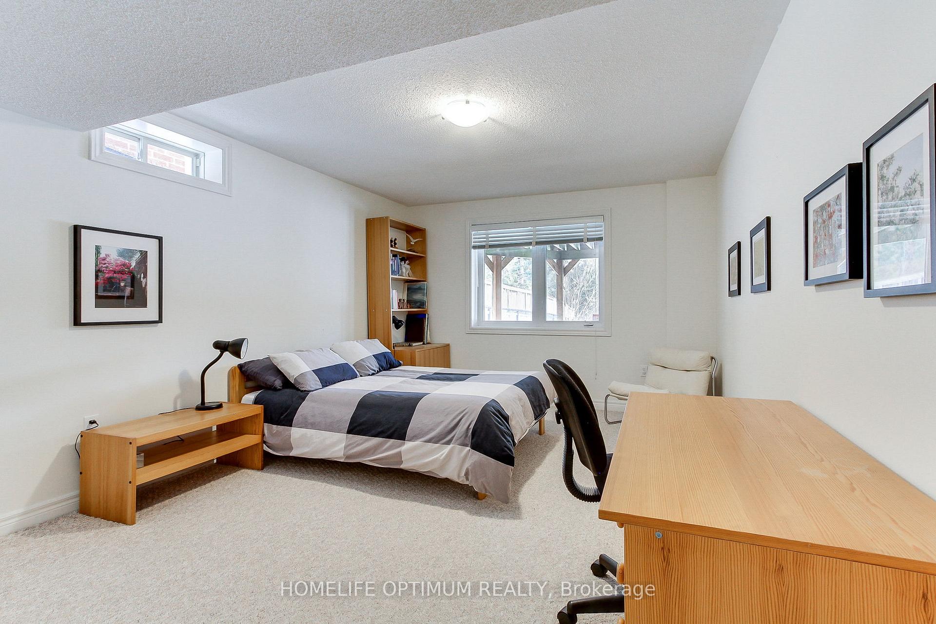 Photo 30 of 30 Benville Crescent E, Aurora, Aurora Estates — HOMEH