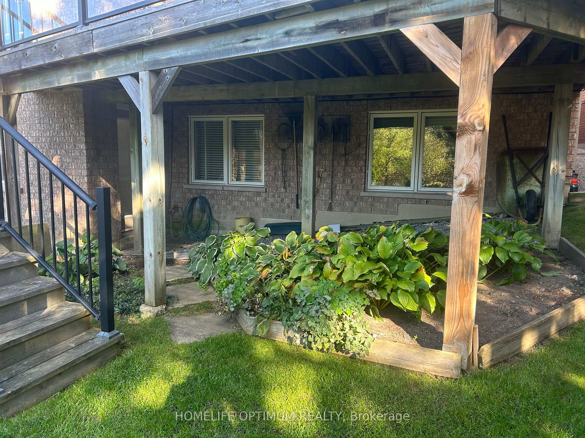 Photo 33 of 30 Benville Crescent E, Aurora, Aurora Estates — HOMEH