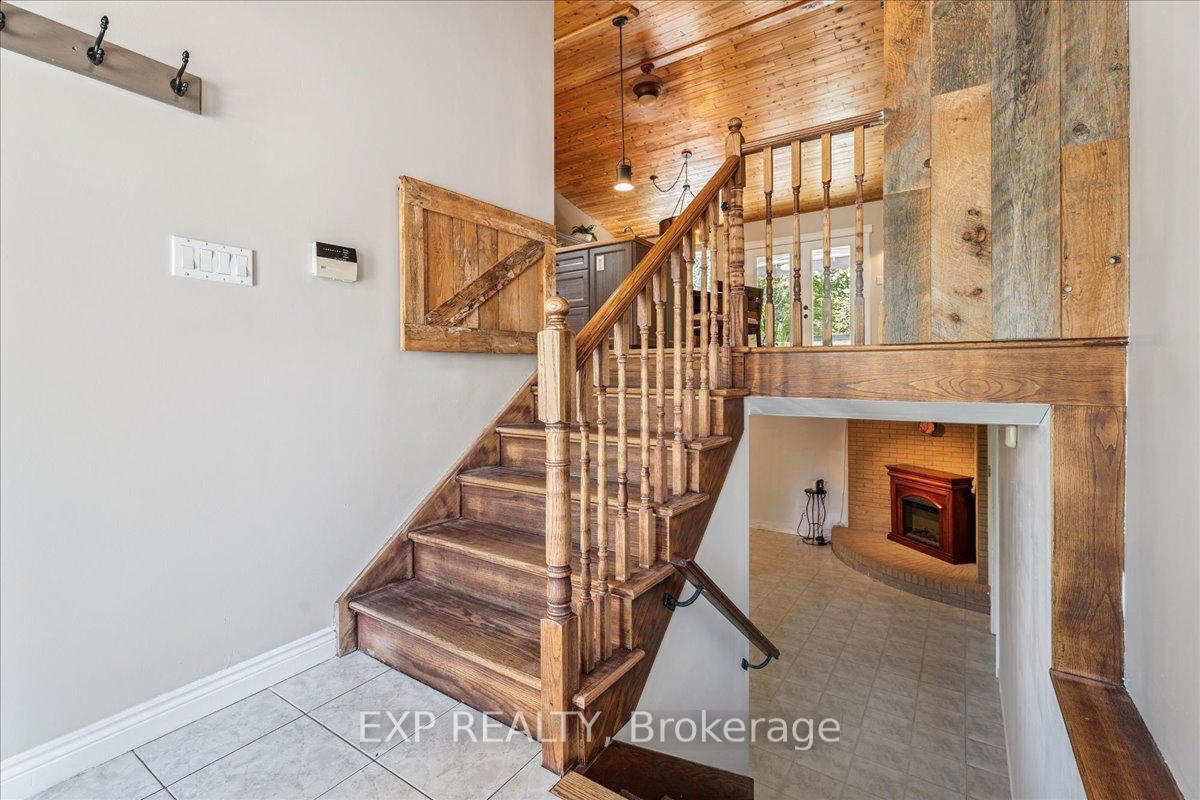 Photo 9 of 28 Currie Avenue, Collingwood — HOMEH