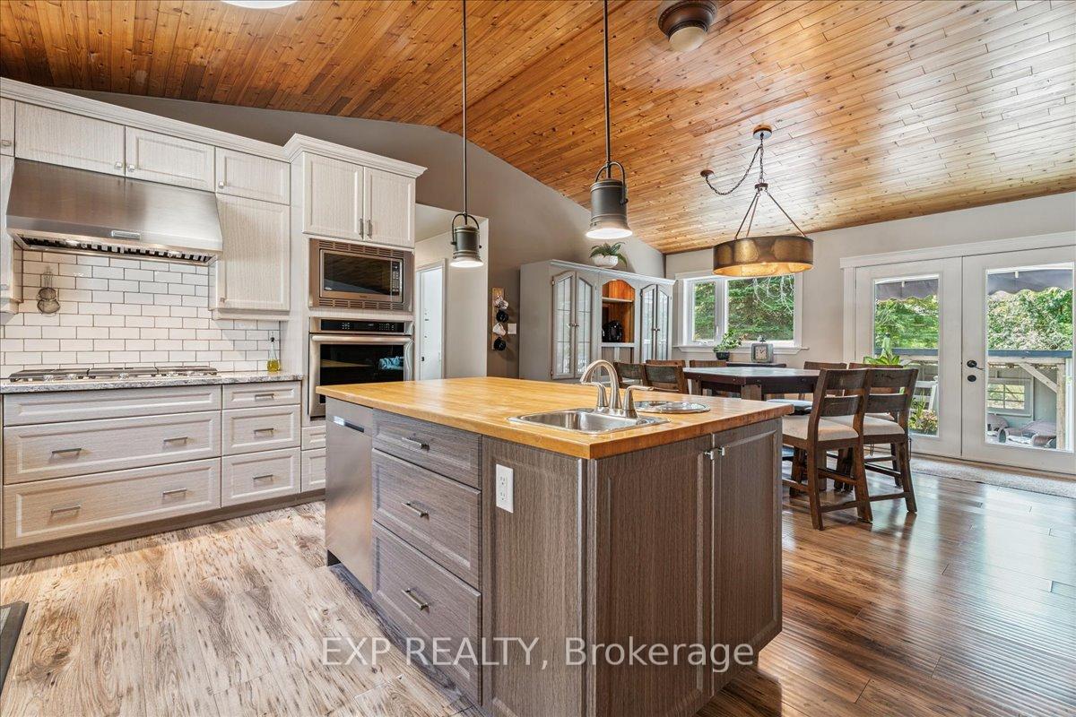 Photo 12 of 28 Currie Avenue, Collingwood — HOMEH