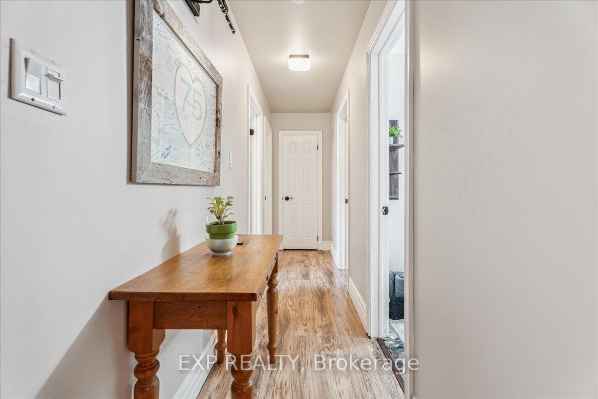 Photo 19 of 28 Currie Avenue, Collingwood — HOMEH