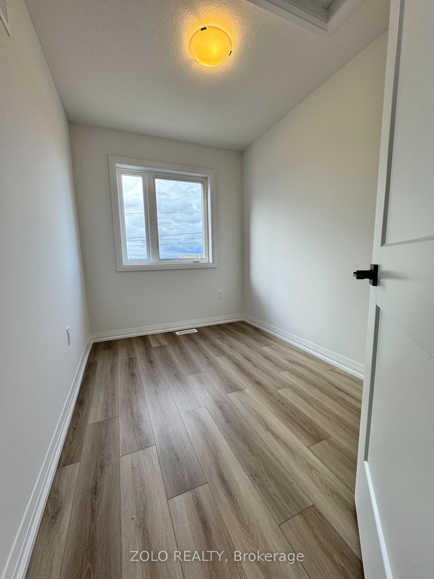 Photo 6 of Unit 24, 55 Tom Brown Drive, Brant, Paris — HOMEH