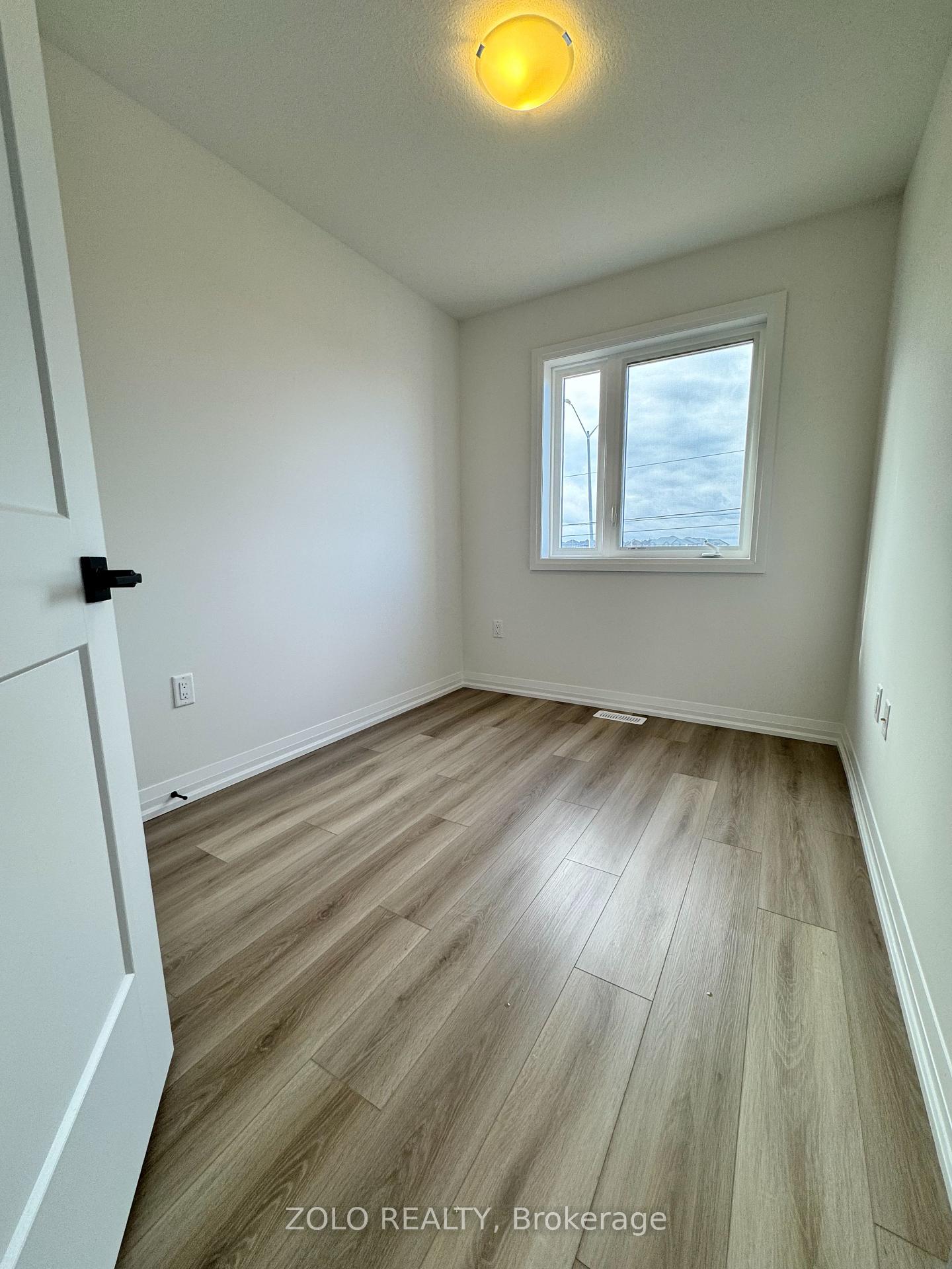 Photo 7 of Unit 24, 55 Tom Brown Drive, Brant, Paris — HOMEH