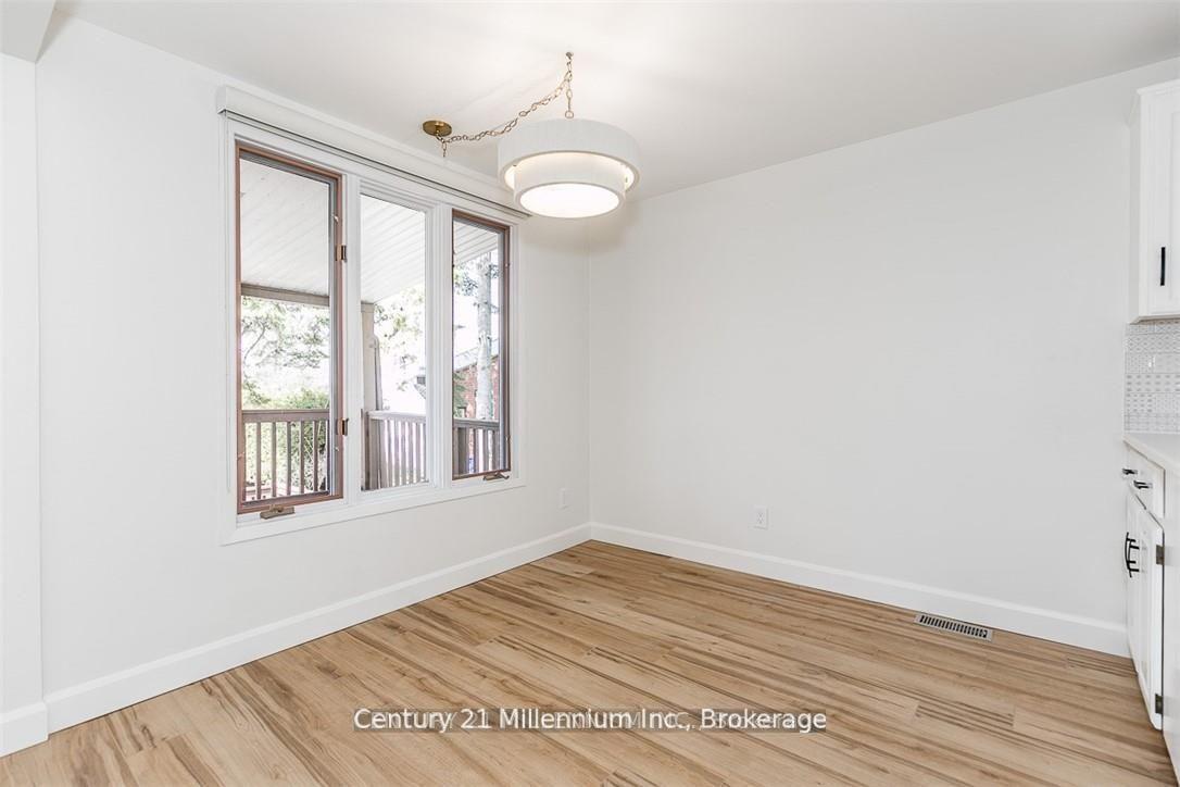Photo 15 of 33 Niagara Street, Collingwood — HOMEH