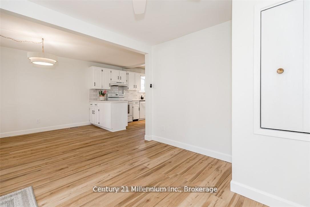 Photo 18 of 33 Niagara Street, Collingwood — HOMEH