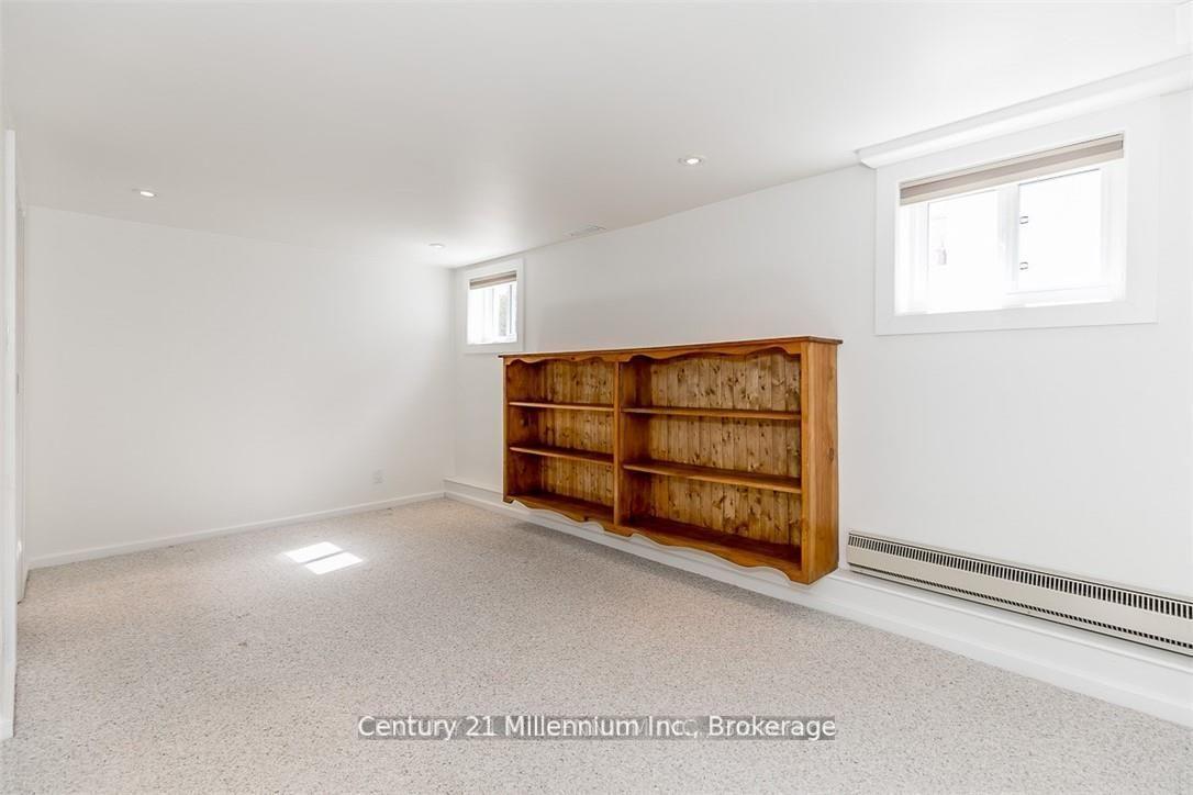 Photo 28 of 33 Niagara Street, Collingwood — HOMEH