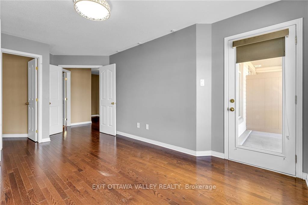 Photo 7 of 302 Citiplace Drive, Ottawa, Merivale Industrial Park/Citiplace — HOMEH