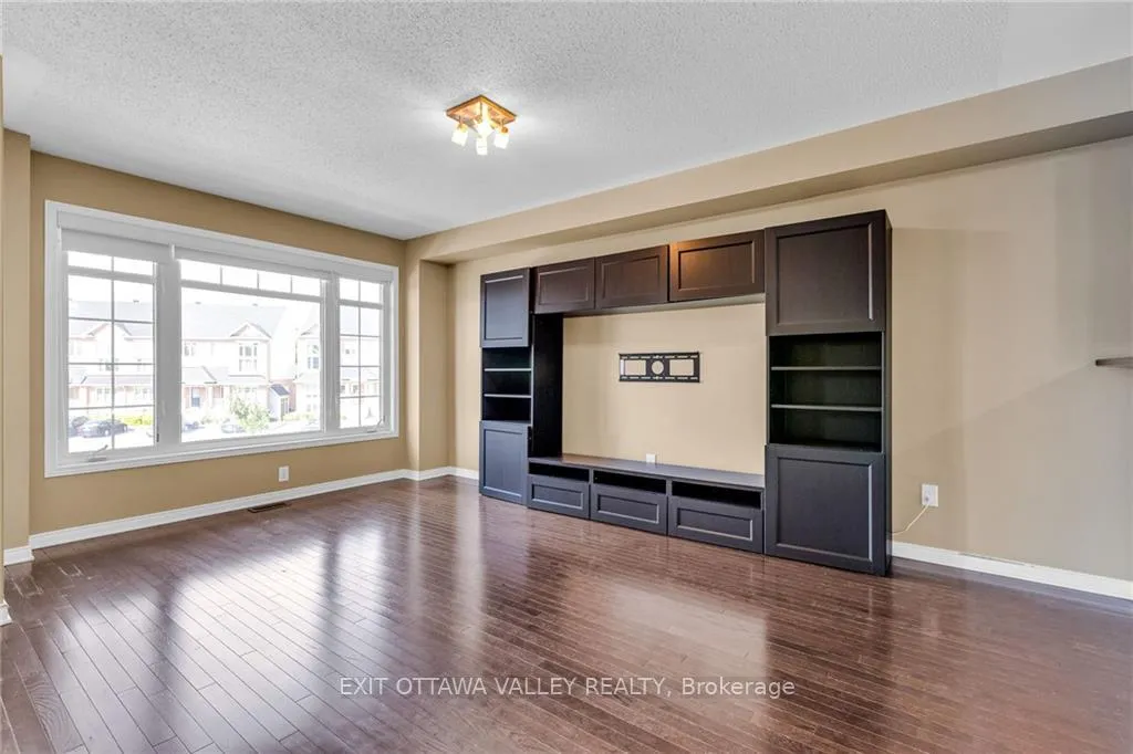 Photo 20 of 302 Citiplace Drive, Ottawa, Merivale Industrial Park/Citiplace — HOMEH