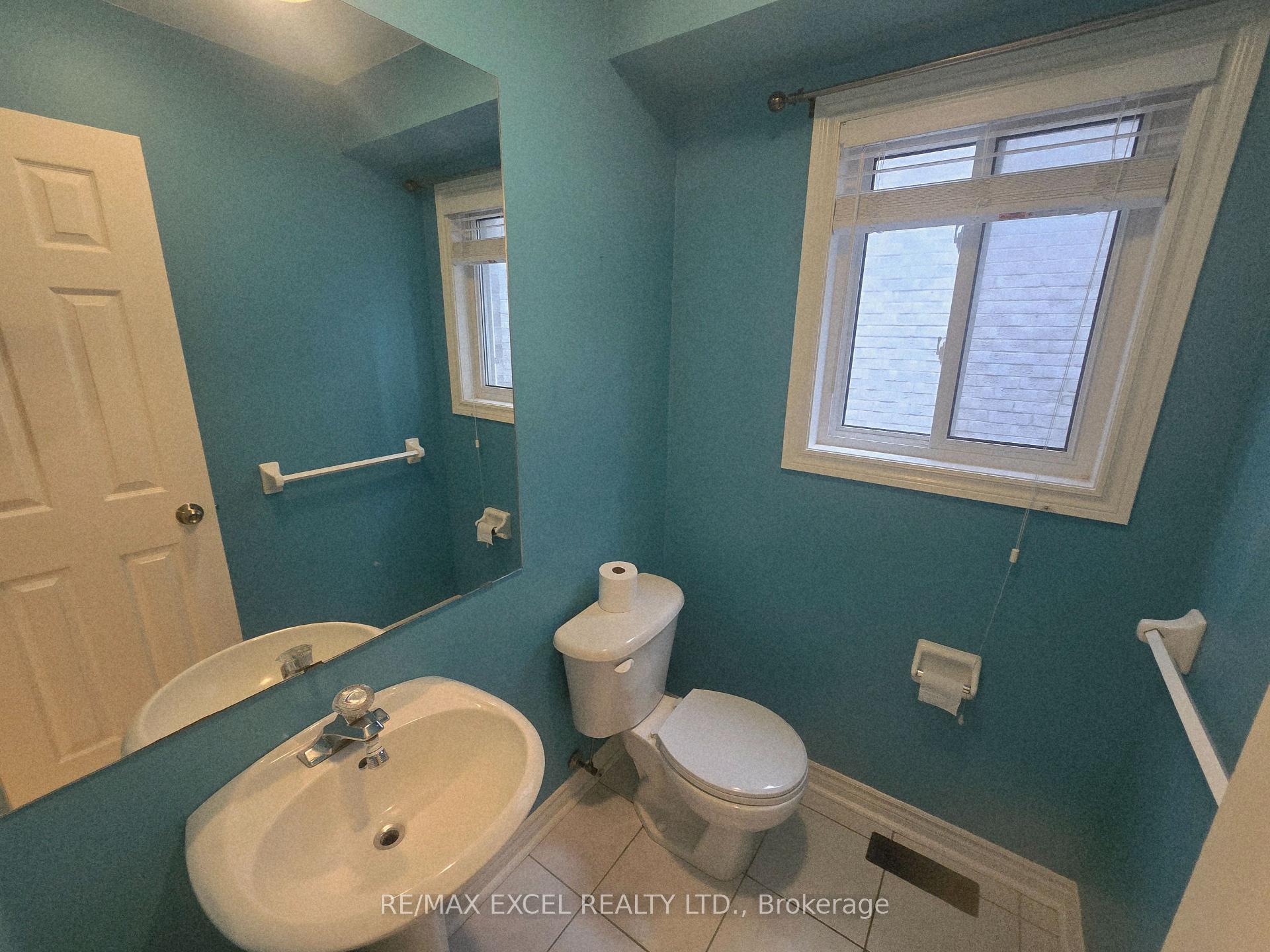 Photo 8 of 38 Shaina Court, Barrie, Painswick South — HOMEH