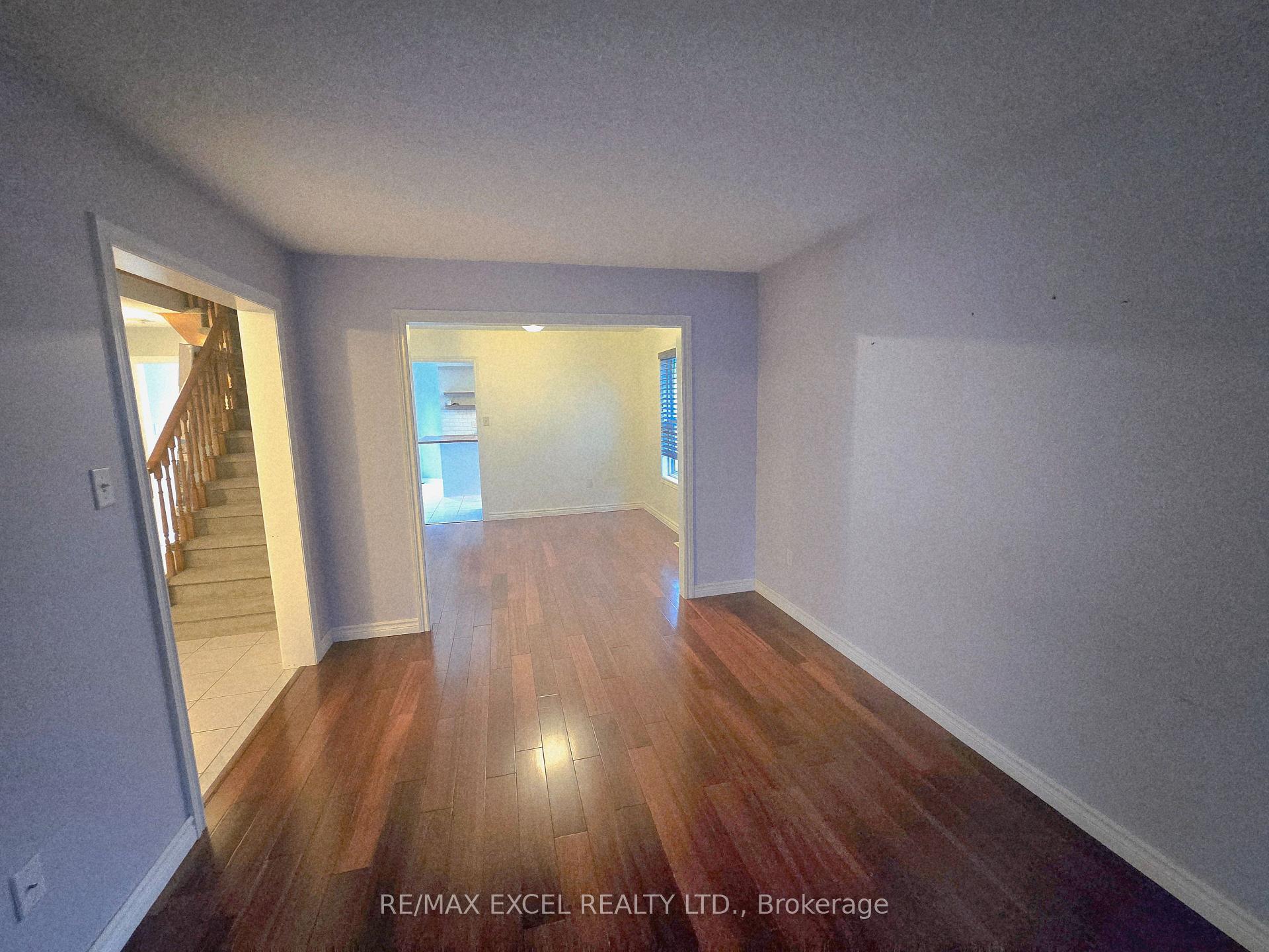 Photo 12 of 38 Shaina Court, Barrie, Painswick South — HOMEH