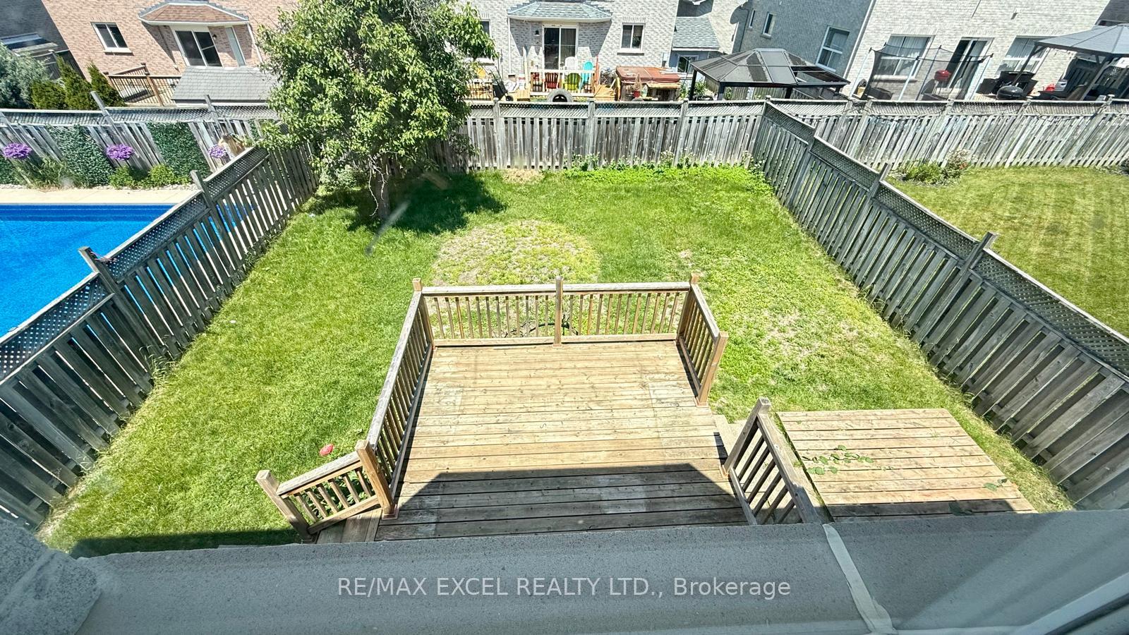 Photo 17 of 38 Shaina Court, Barrie, Painswick South — HOMEH