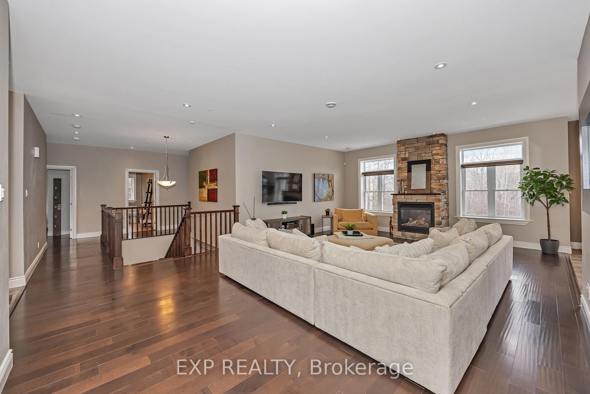 Photo 7 of 155 Wilbert Cox Drive, Ottawa, Huntley Ward (South East) — HOMEH