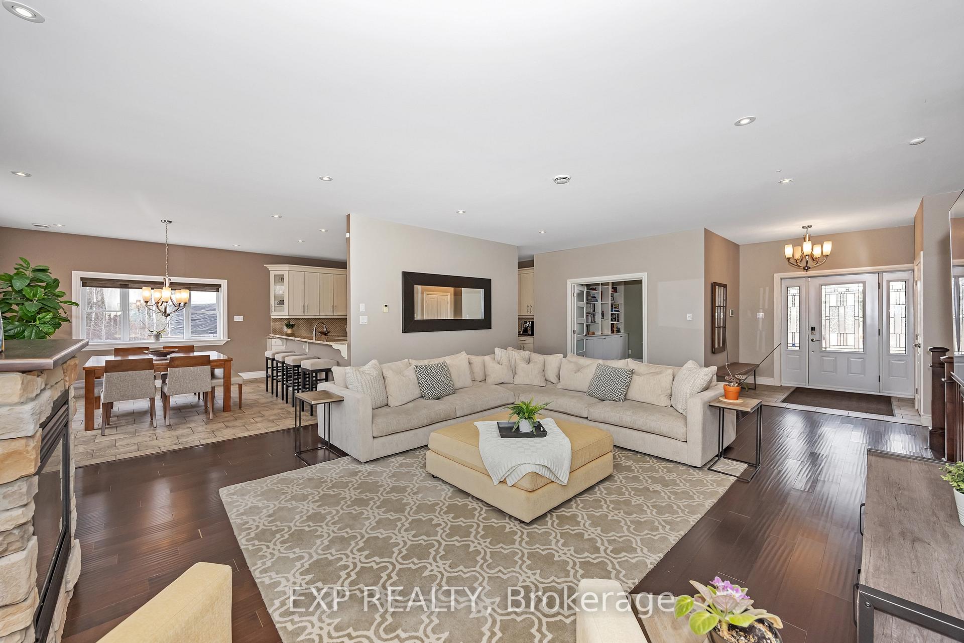 Photo 8 of 155 Wilbert Cox Drive, Ottawa, Huntley Ward (South East) — HOMEH