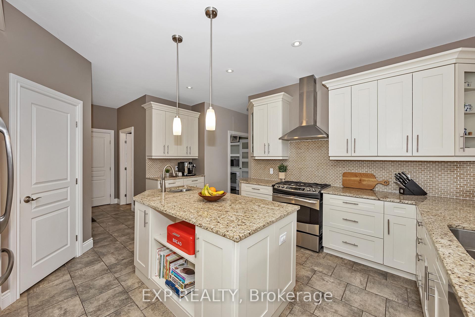 Photo 9 of 155 Wilbert Cox Drive, Ottawa, Huntley Ward (South East) — HOMEH