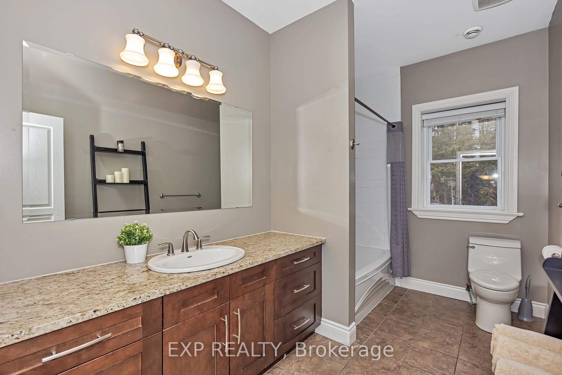 Photo 20 of 155 Wilbert Cox Drive, Ottawa, Huntley Ward (South East) — HOMEH