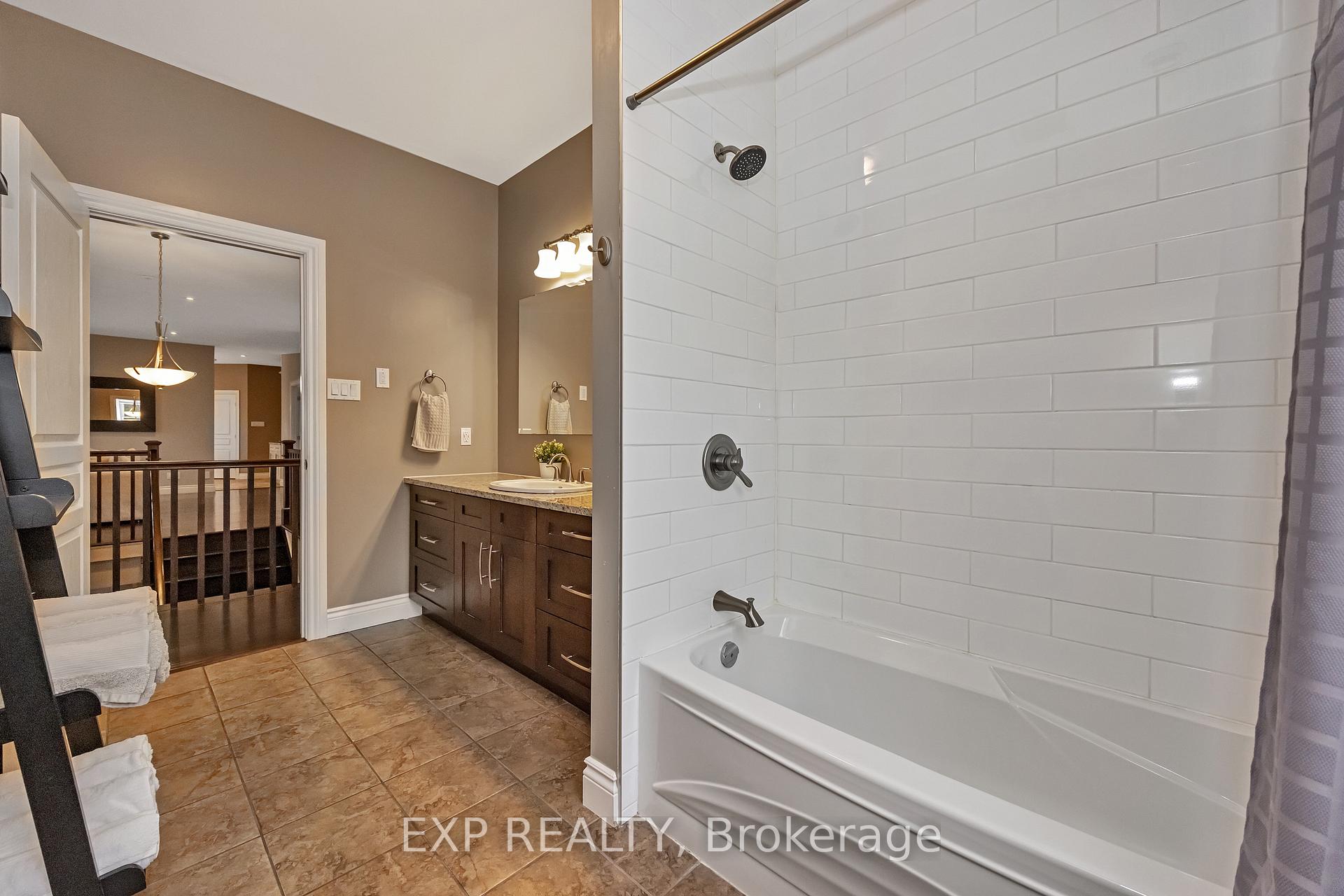 Photo 21 of 155 Wilbert Cox Drive, Ottawa, Huntley Ward (South East) — HOMEH