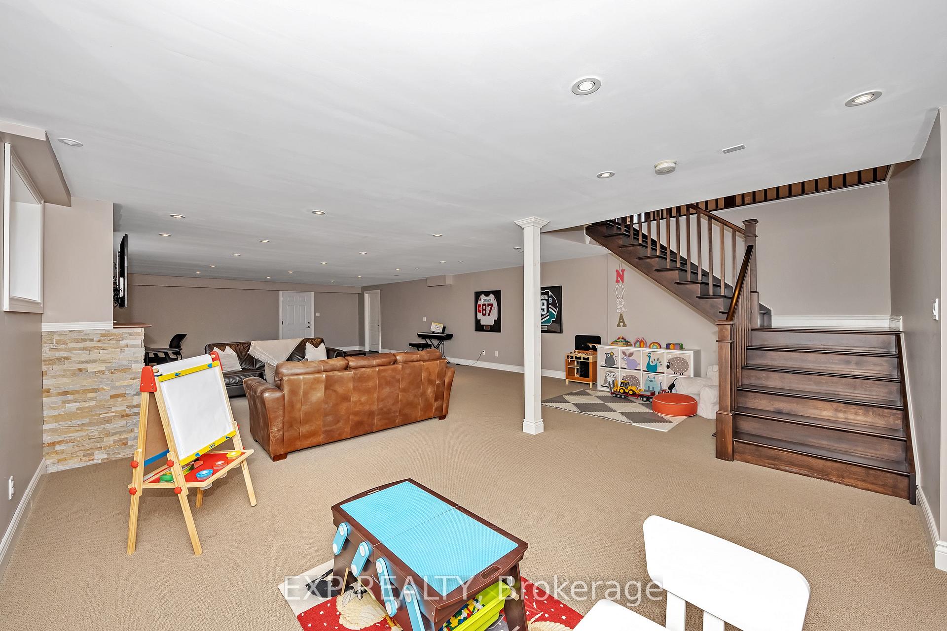 Photo 29 of 155 Wilbert Cox Drive, Ottawa, Huntley Ward (South East) — HOMEH
