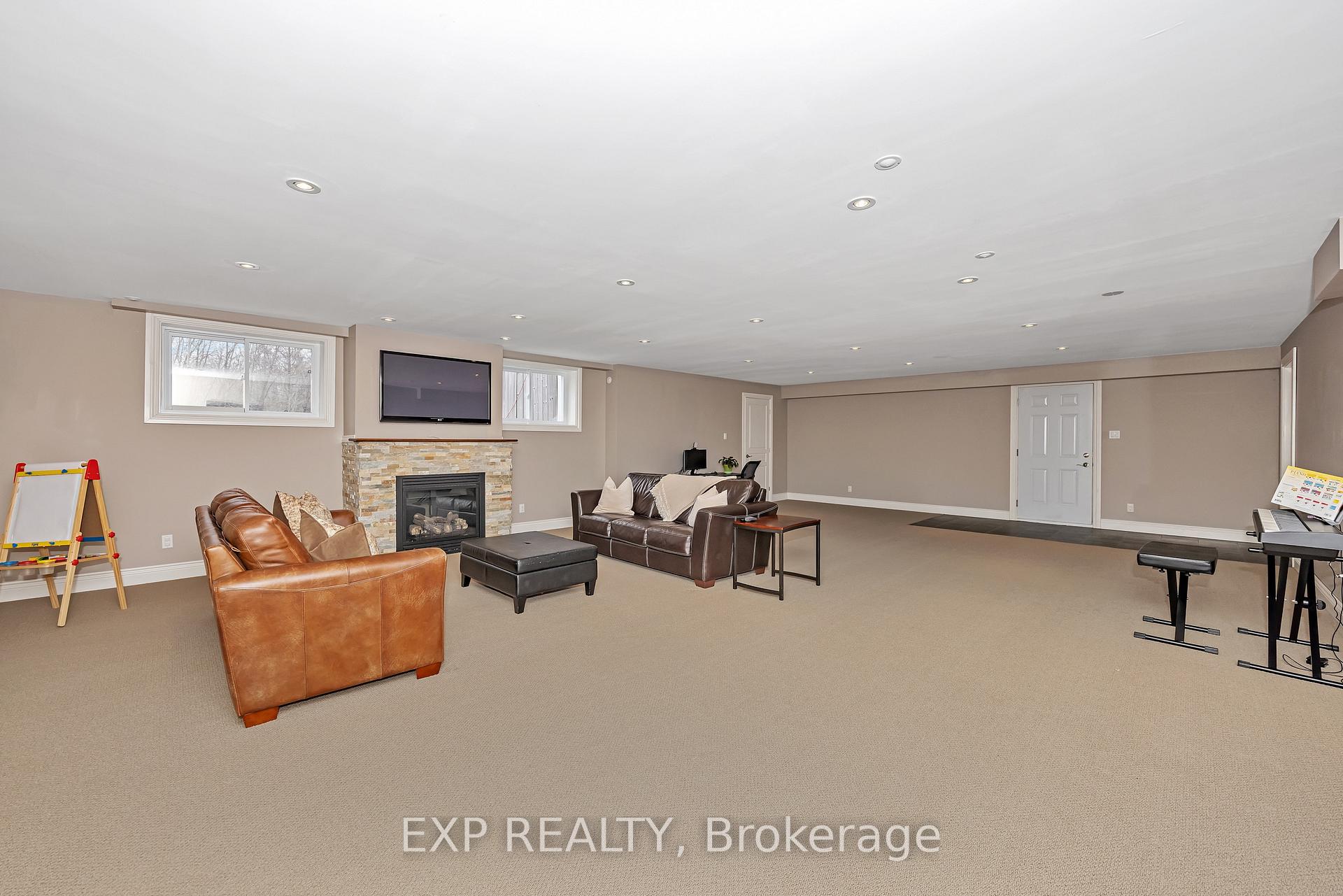Photo 30 of 155 Wilbert Cox Drive, Ottawa, Huntley Ward (South East) — HOMEH