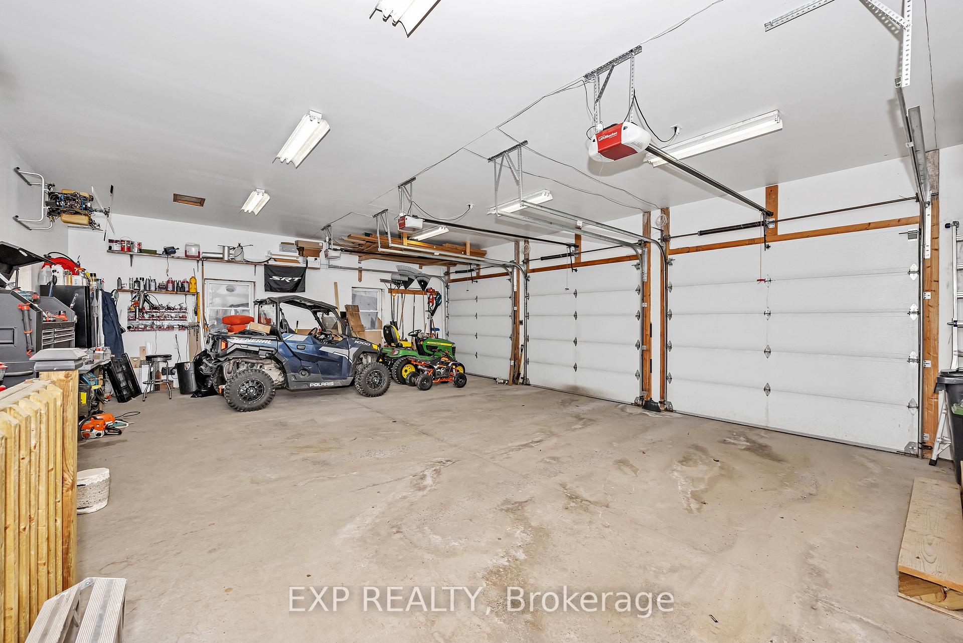 Photo 36 of 155 Wilbert Cox Drive, Ottawa, Huntley Ward (South East) — HOMEH