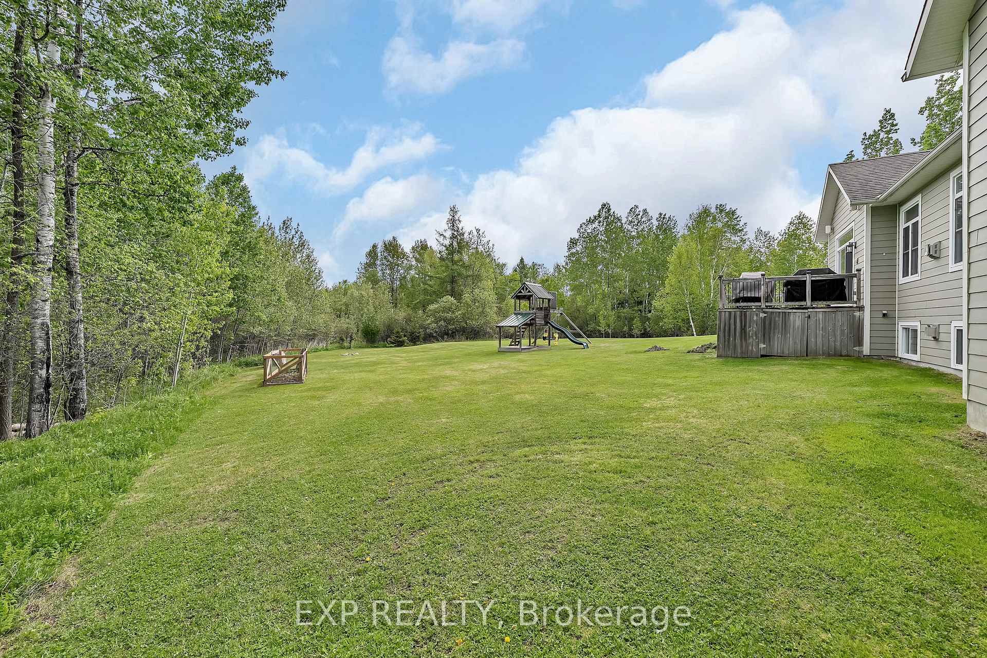 Photo 43 of 155 Wilbert Cox Drive, Ottawa, Huntley Ward (South East) — HOMEH