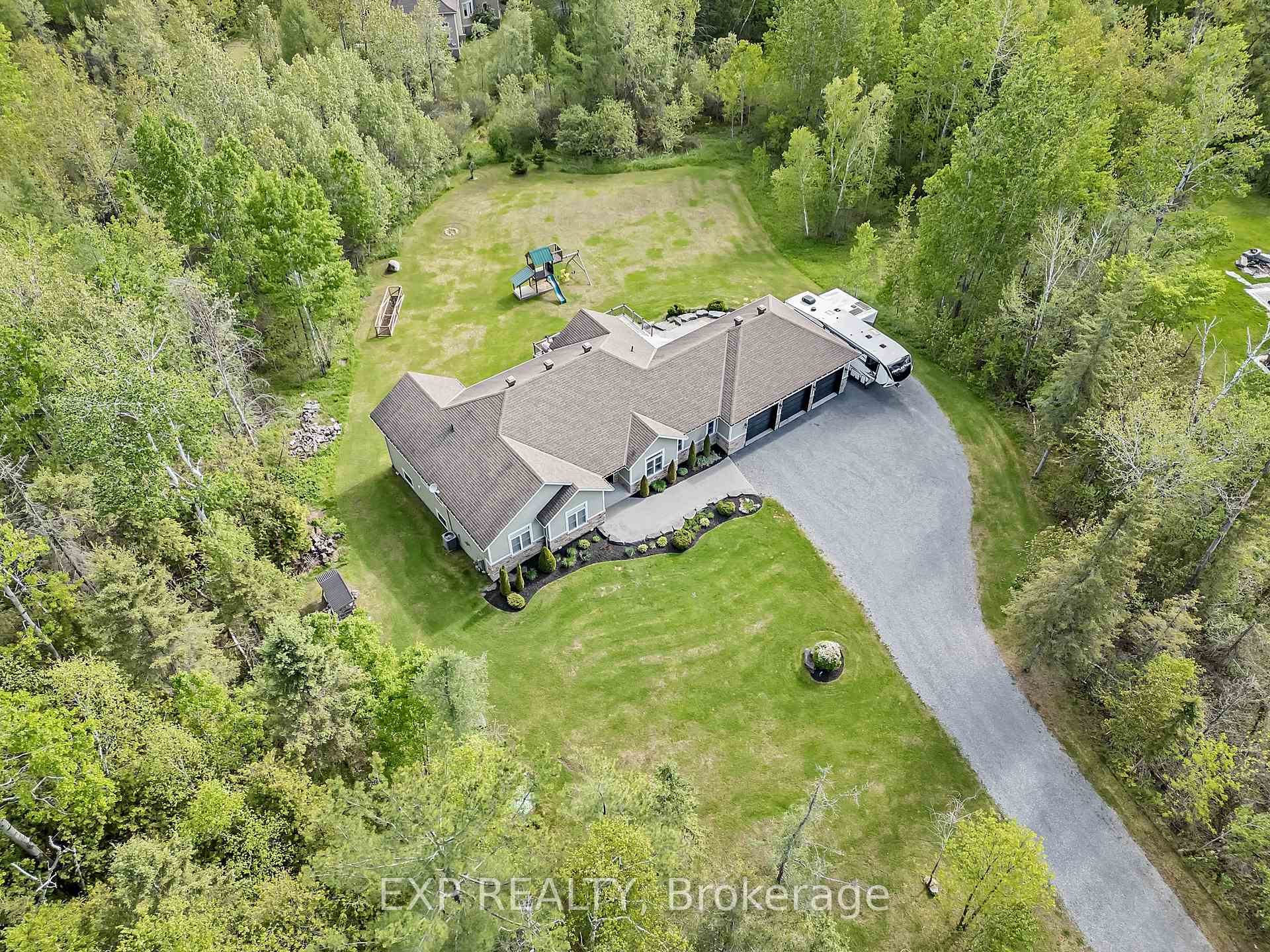 Photo 44 of 155 Wilbert Cox Drive, Ottawa, Huntley Ward (South East) — HOMEH