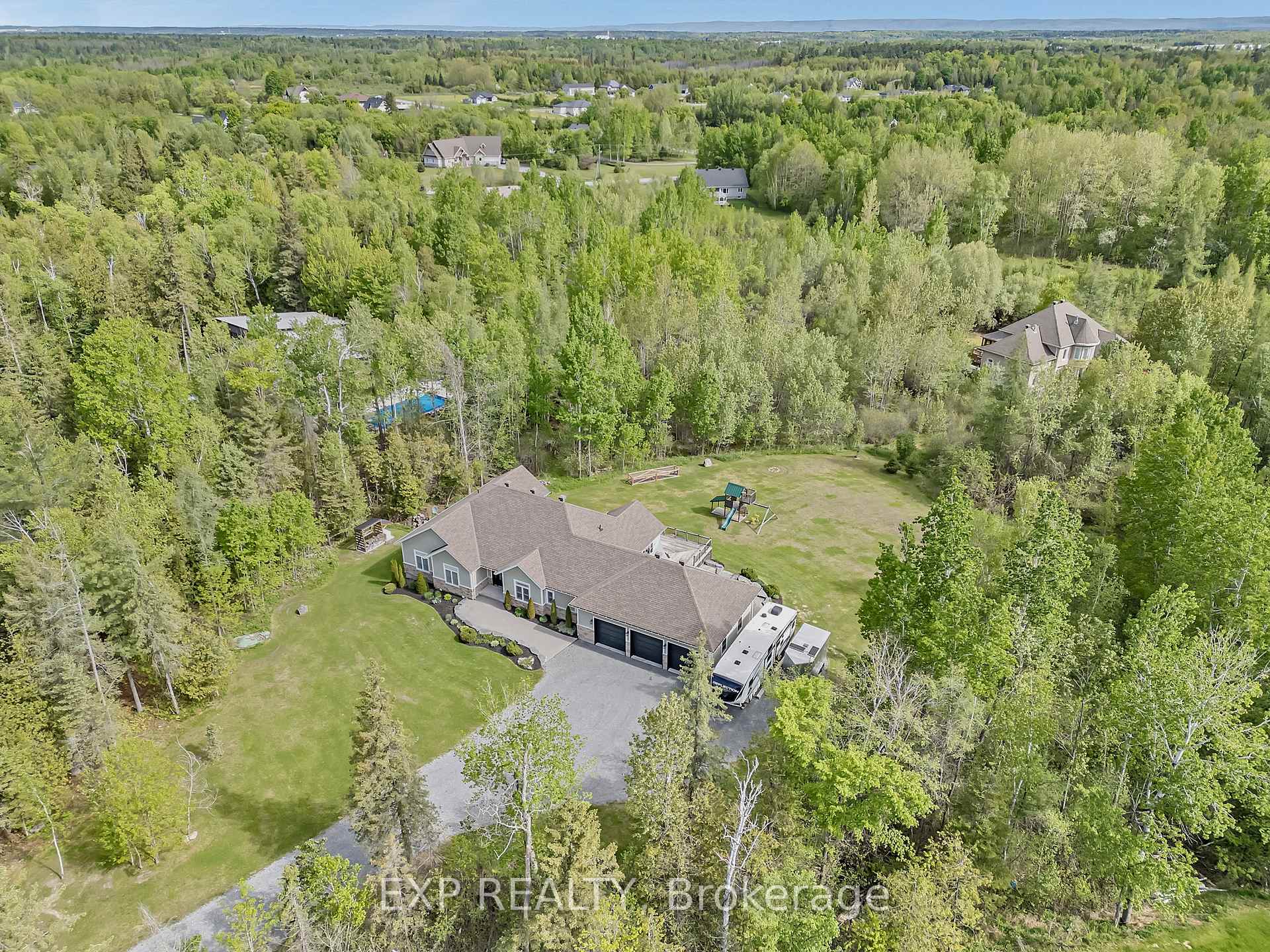 Photo 45 of 155 Wilbert Cox Drive, Ottawa, Huntley Ward (South East) — HOMEH