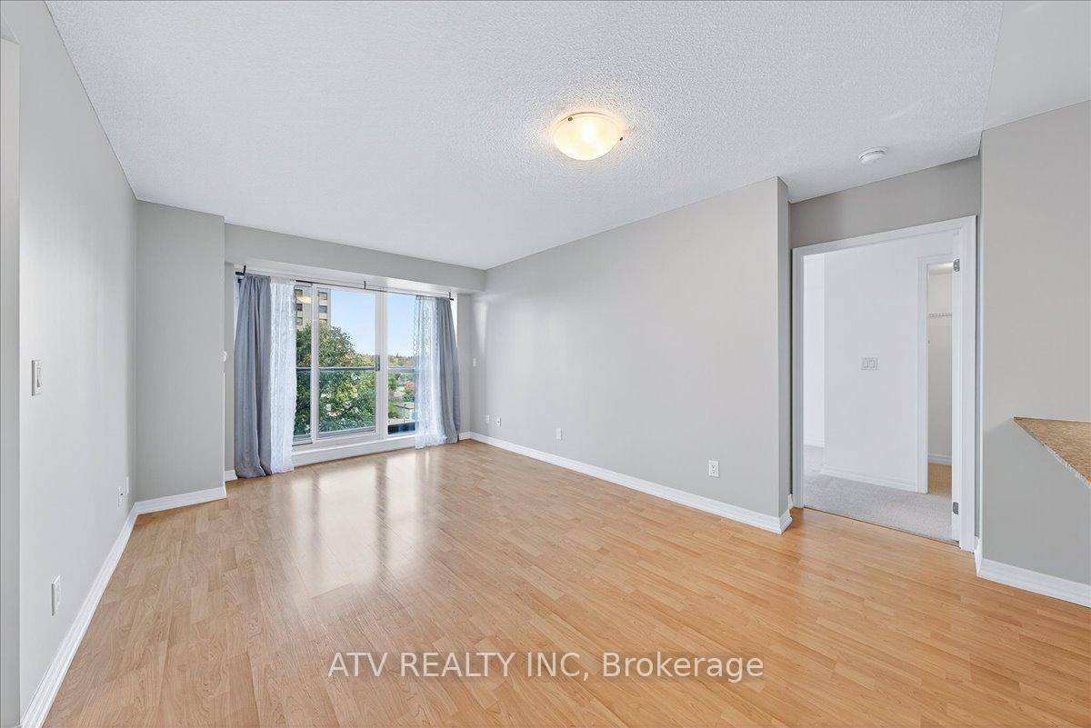 Photo 8 of Unit 708, 1403 Royal York Road, Etobicoke, Willowridge-Martingrove-Richview — HOMEH