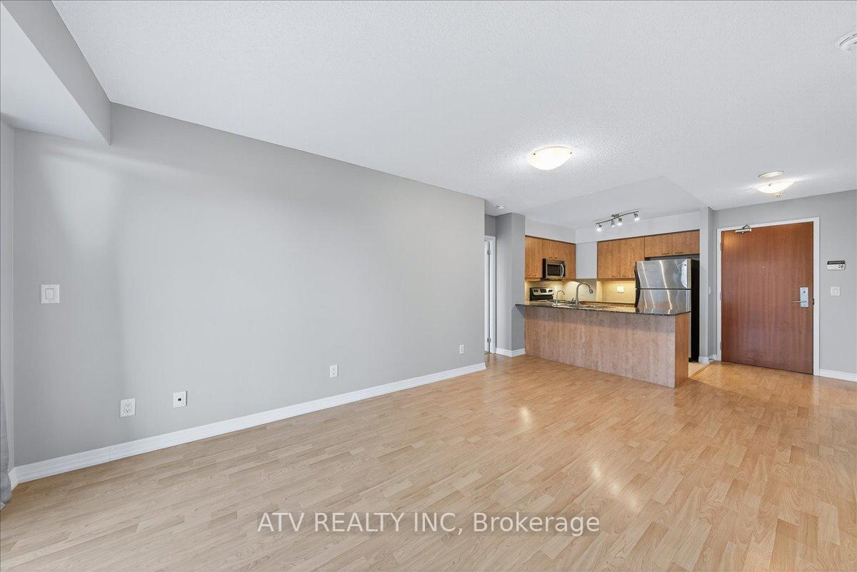 Photo 9 of Unit 708, 1403 Royal York Road, Etobicoke, Willowridge-Martingrove-Richview — HOMEH