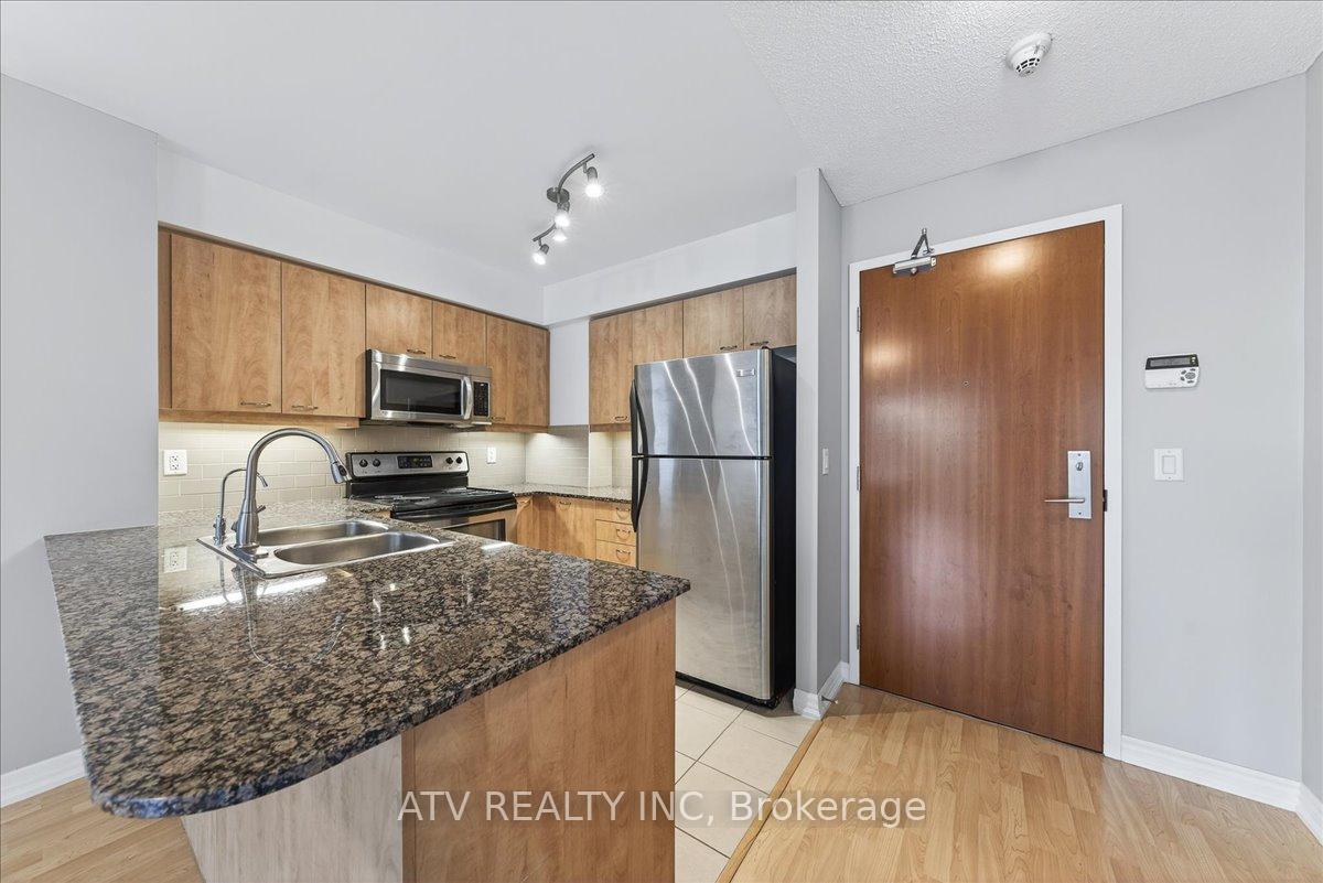 Photo 11 of Unit 708, 1403 Royal York Road, Etobicoke, Willowridge-Martingrove-Richview — HOMEH