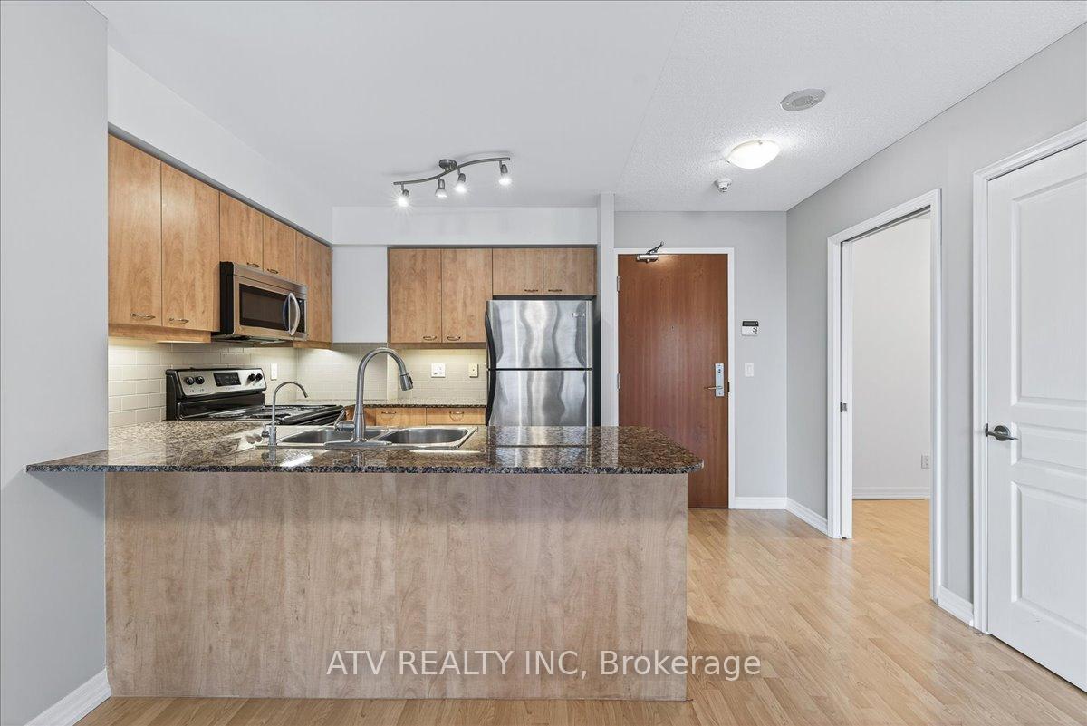 Photo 13 of Unit 708, 1403 Royal York Road, Etobicoke, Willowridge-Martingrove-Richview — HOMEH