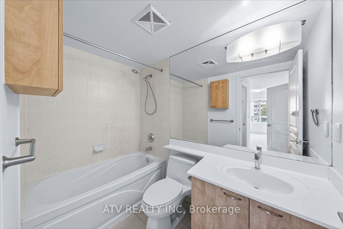 Photo 21 of Unit 708, 1403 Royal York Road, Etobicoke, Willowridge-Martingrove-Richview — HOMEH