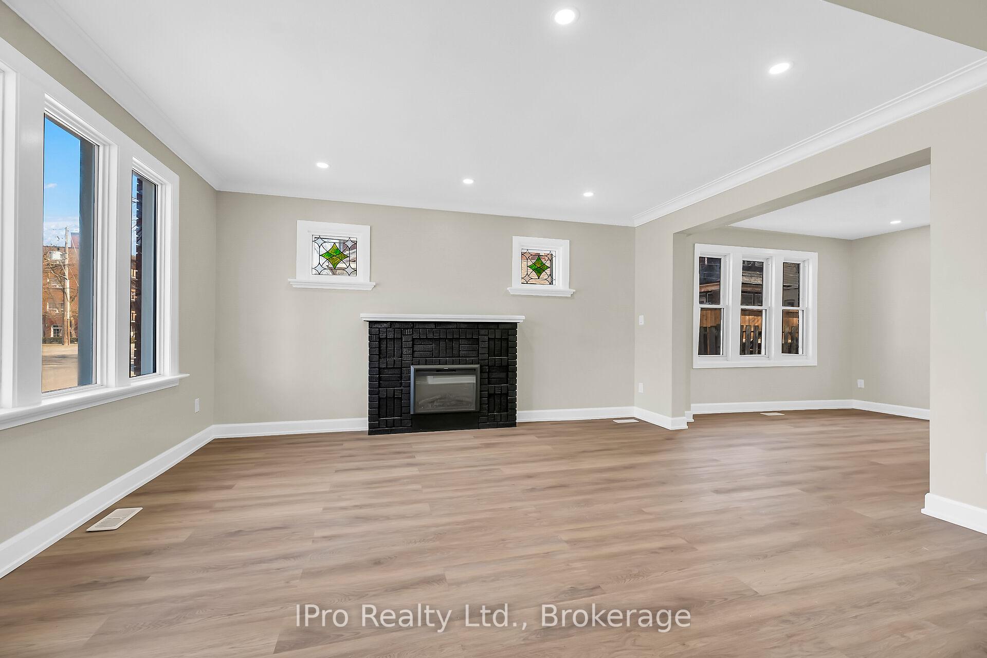 Photo 6 of 241 Dalhousie Street, Brant, Brantford Twp — HOMEH