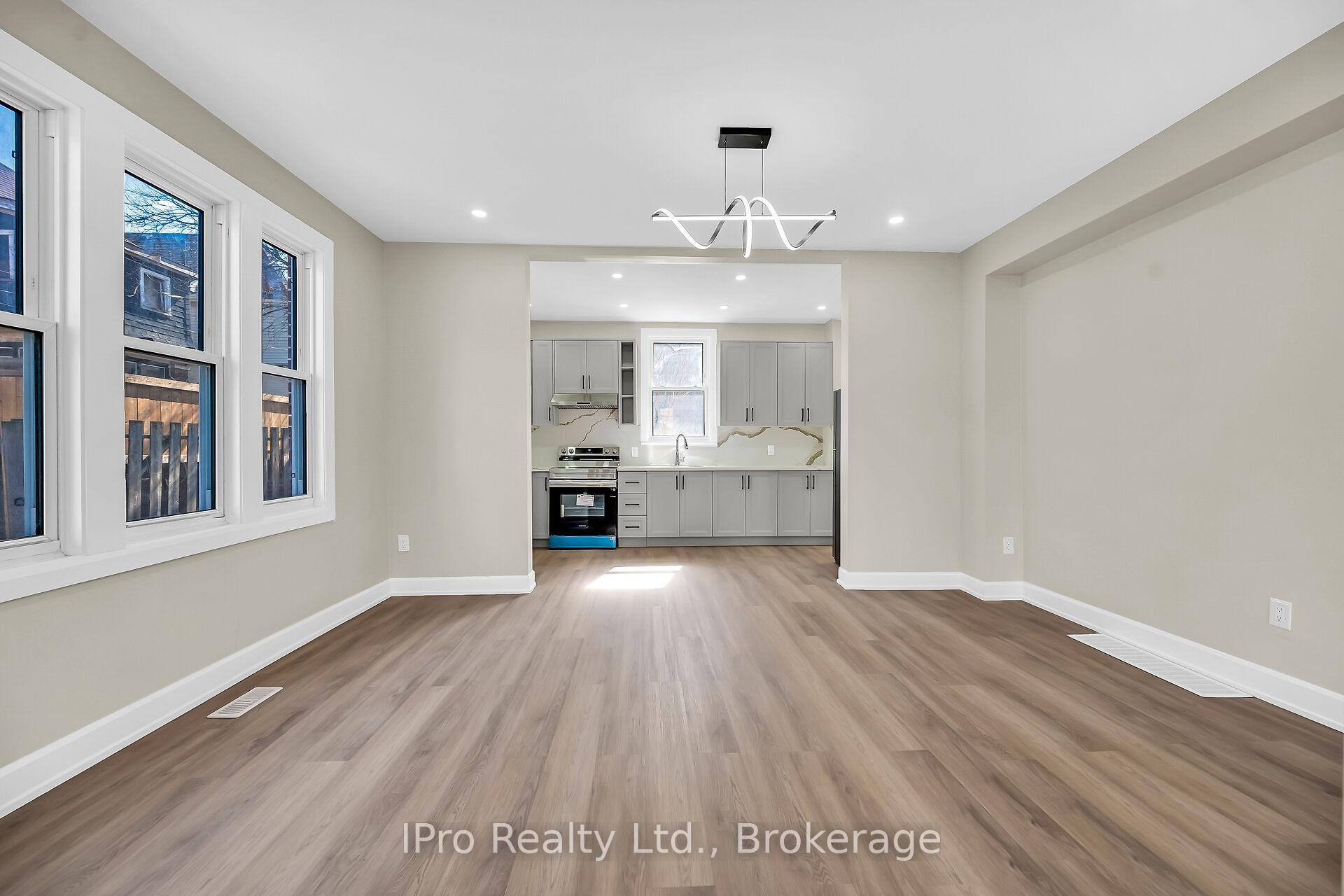 Photo 8 of 241 Dalhousie Street, Brant, Brantford Twp — HOMEH