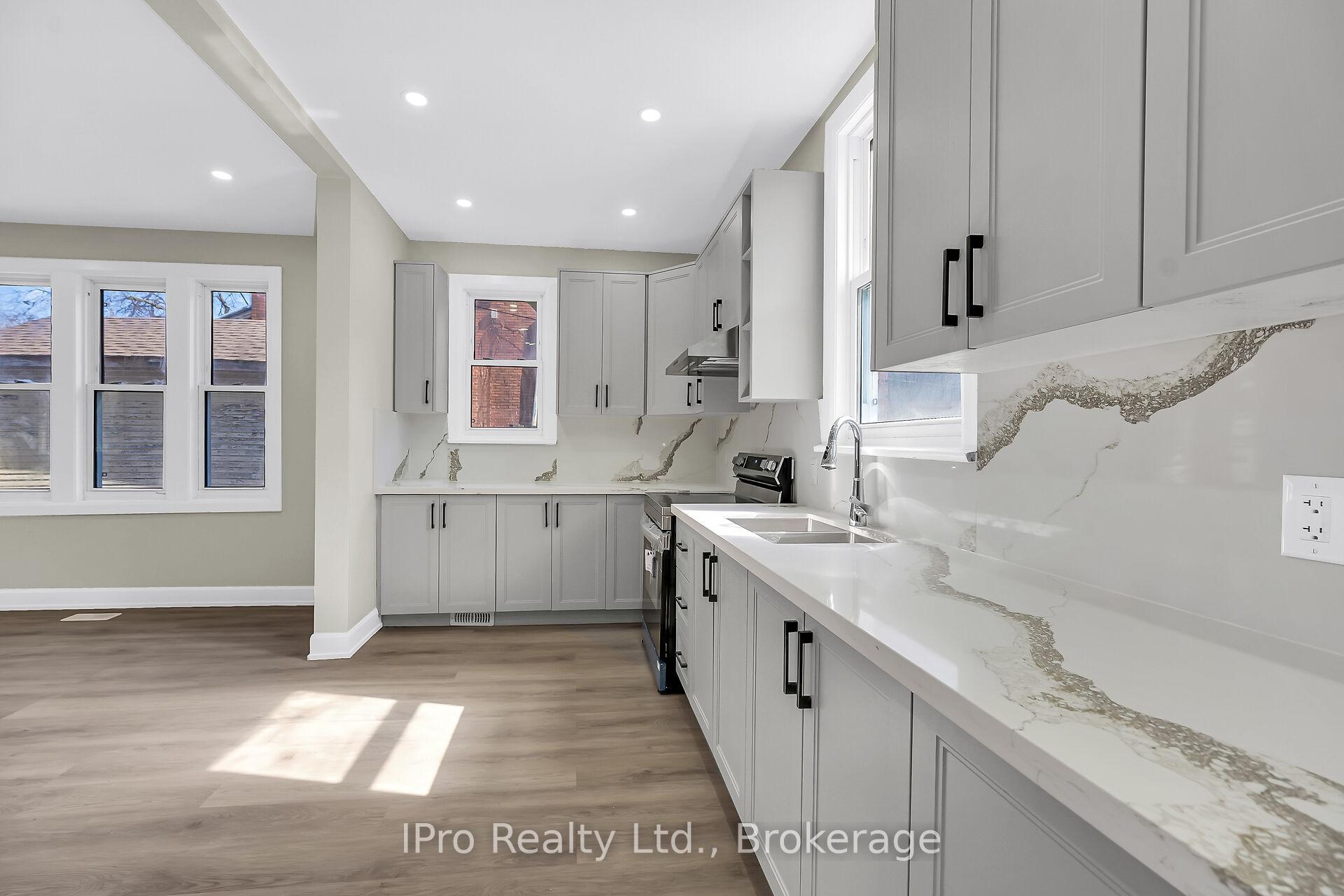 Photo 13 of 241 Dalhousie Street, Brant, Brantford Twp — HOMEH