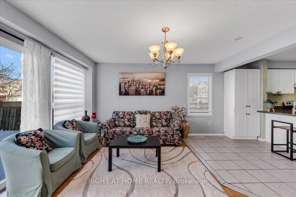 Photo 13 of 2 Wooliston Crescent, Brampton, Fletcher's West — HOMEH
