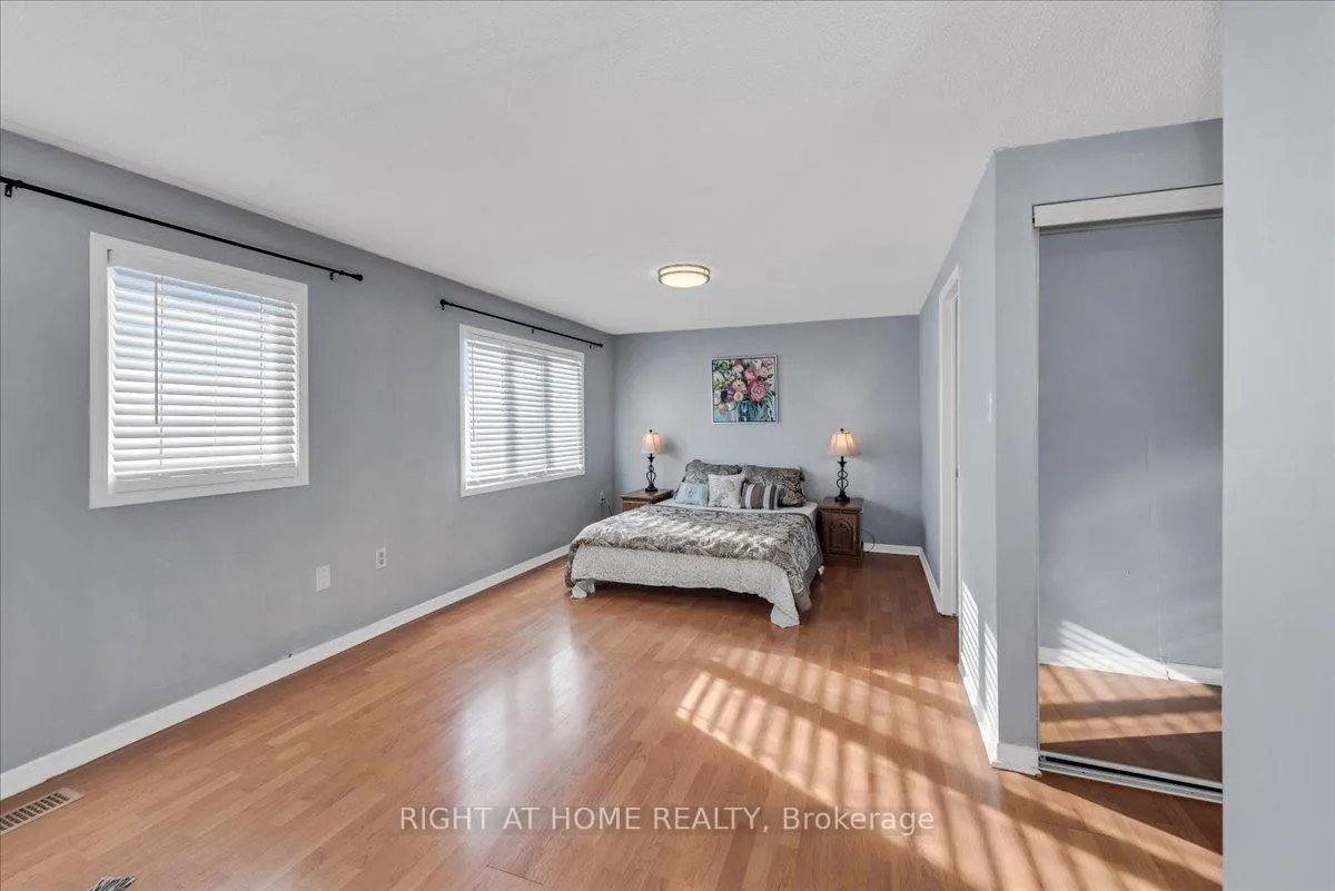 Photo 23 of 2 Wooliston Crescent, Brampton, Fletcher's West — HOMEH