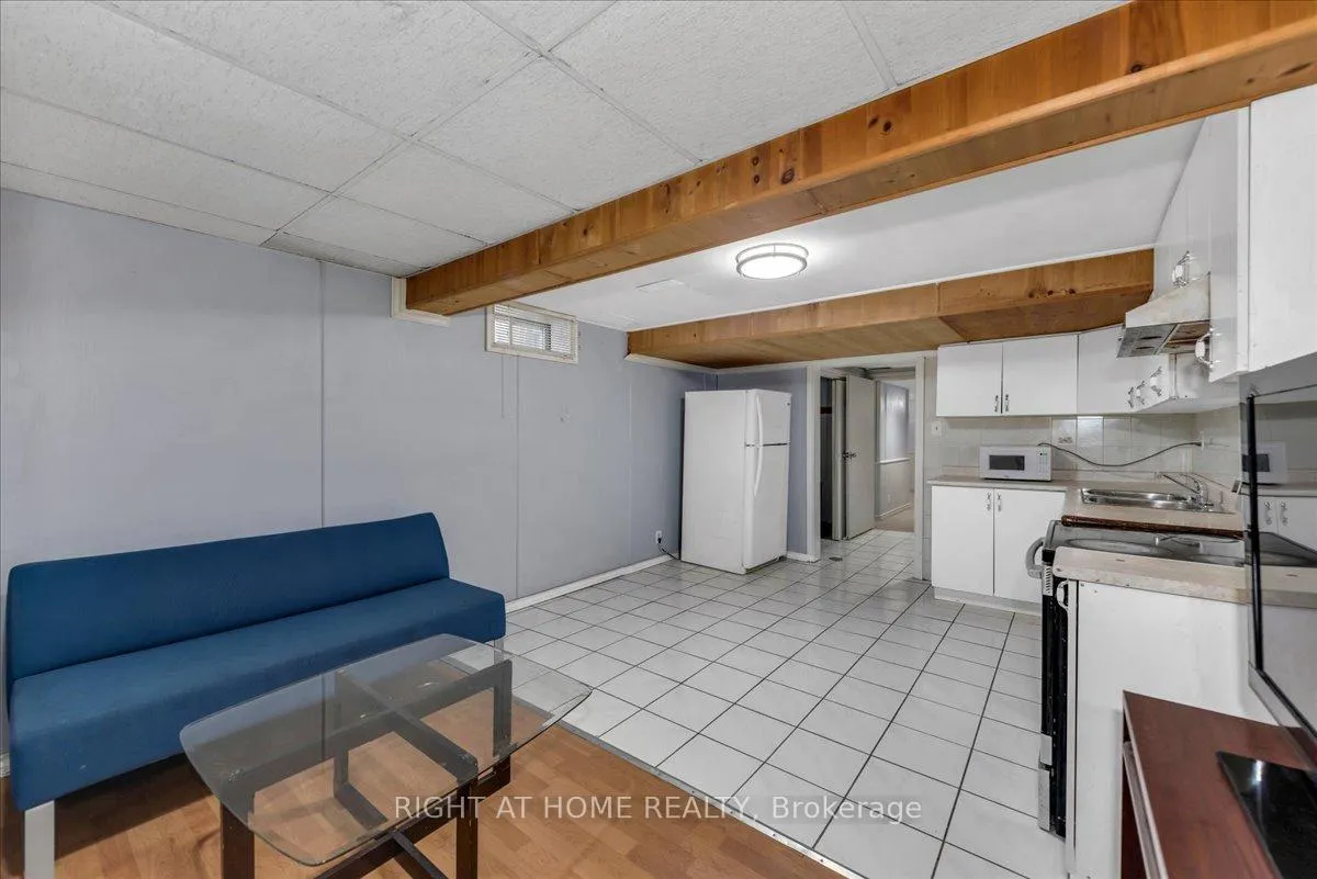 Photo 34 of 2 Wooliston Crescent, Brampton, Fletcher's West — HOMEH