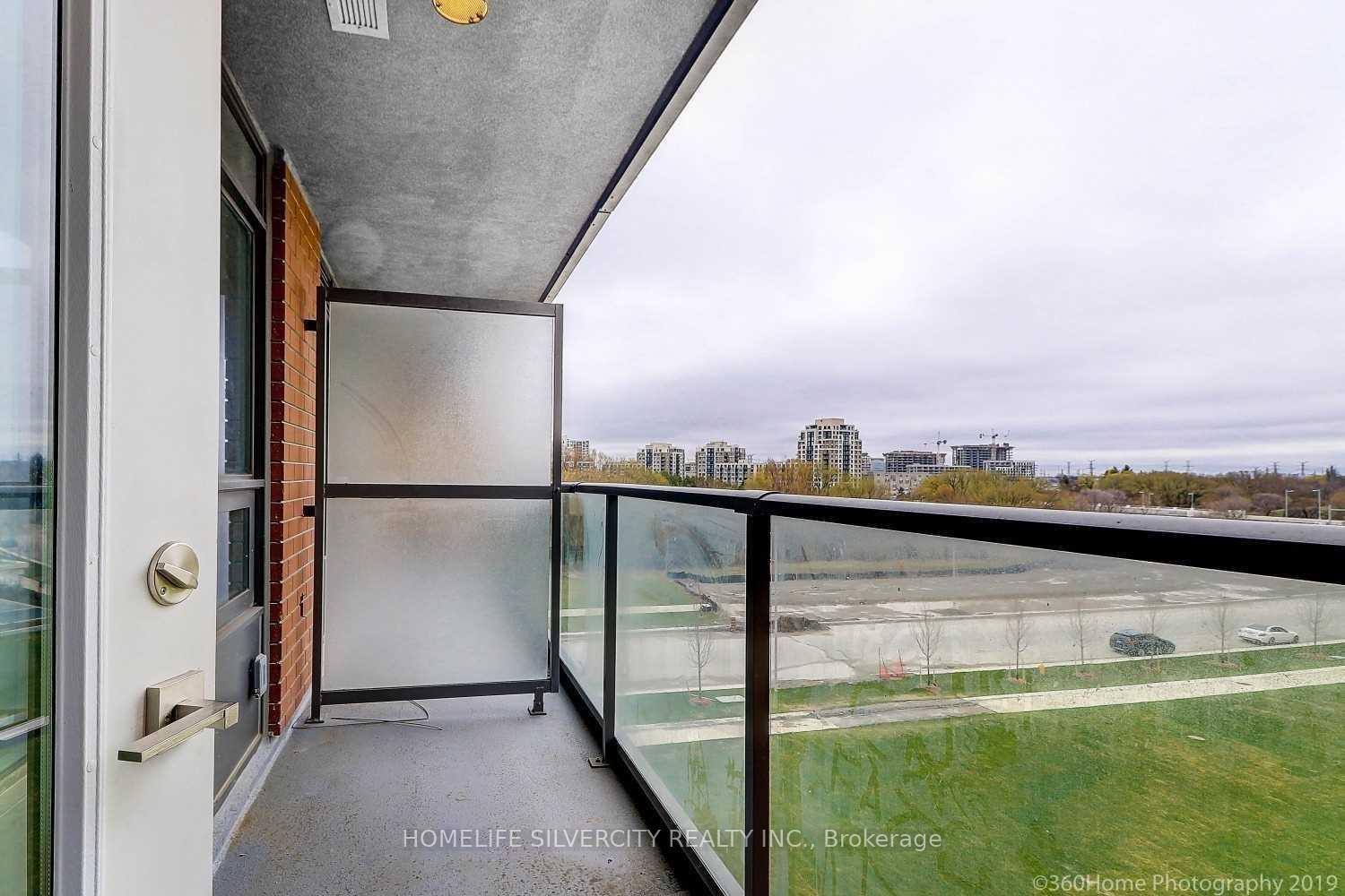 Photo 2 of Unit 627, 18 Uptown Drive, Markham, Unionville — HOMEH