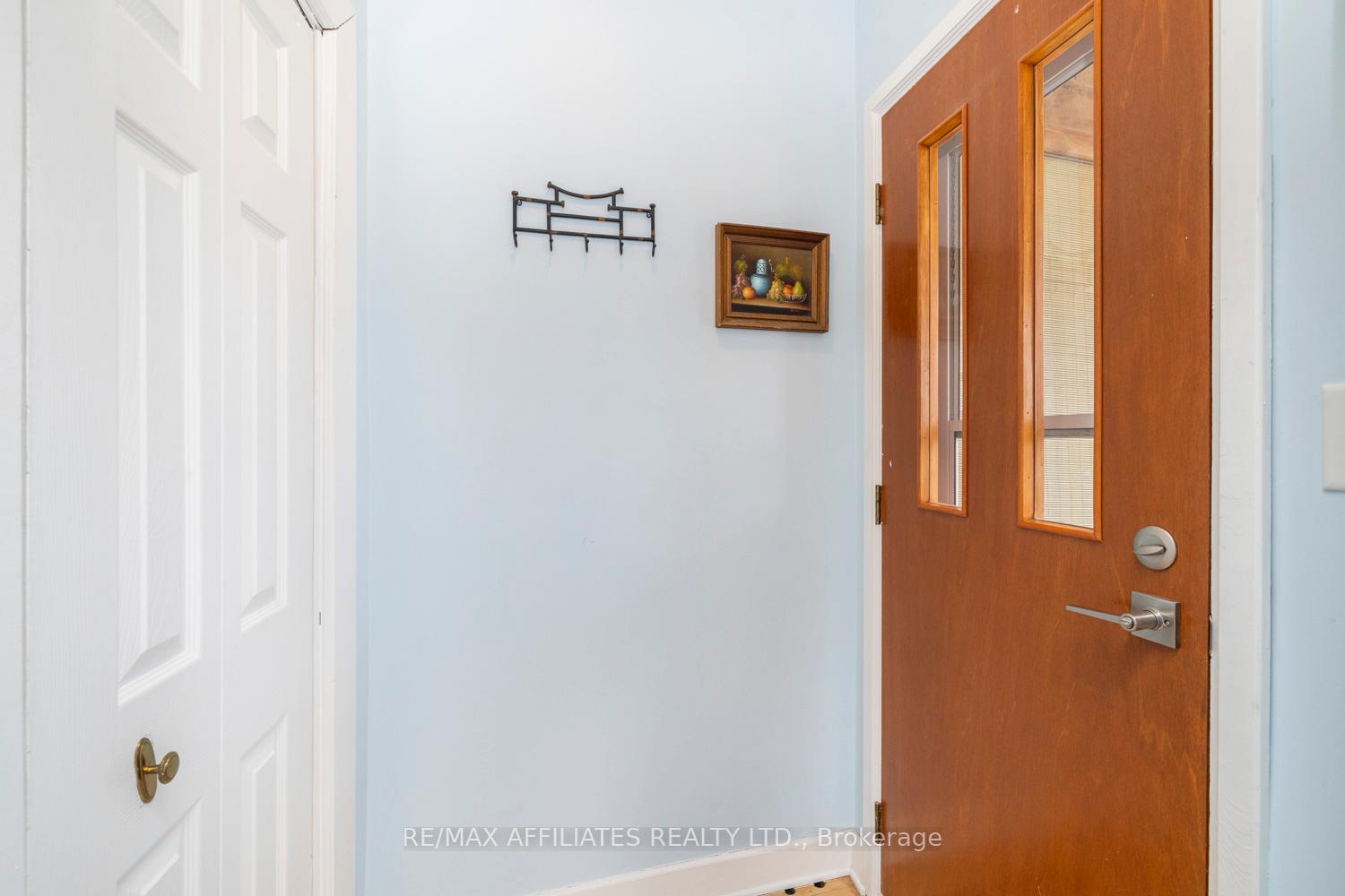 Photo 8 of 746 Benson Street W, Edwardsburgh/Cardinal, Town of Cardinal — HOMEH