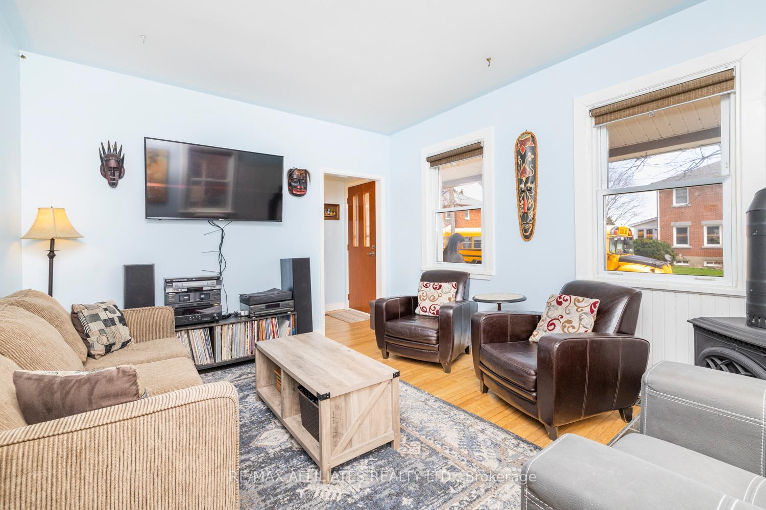 Photo 10 of 746 Benson Street W, Edwardsburgh/Cardinal, Town of Cardinal — HOMEH