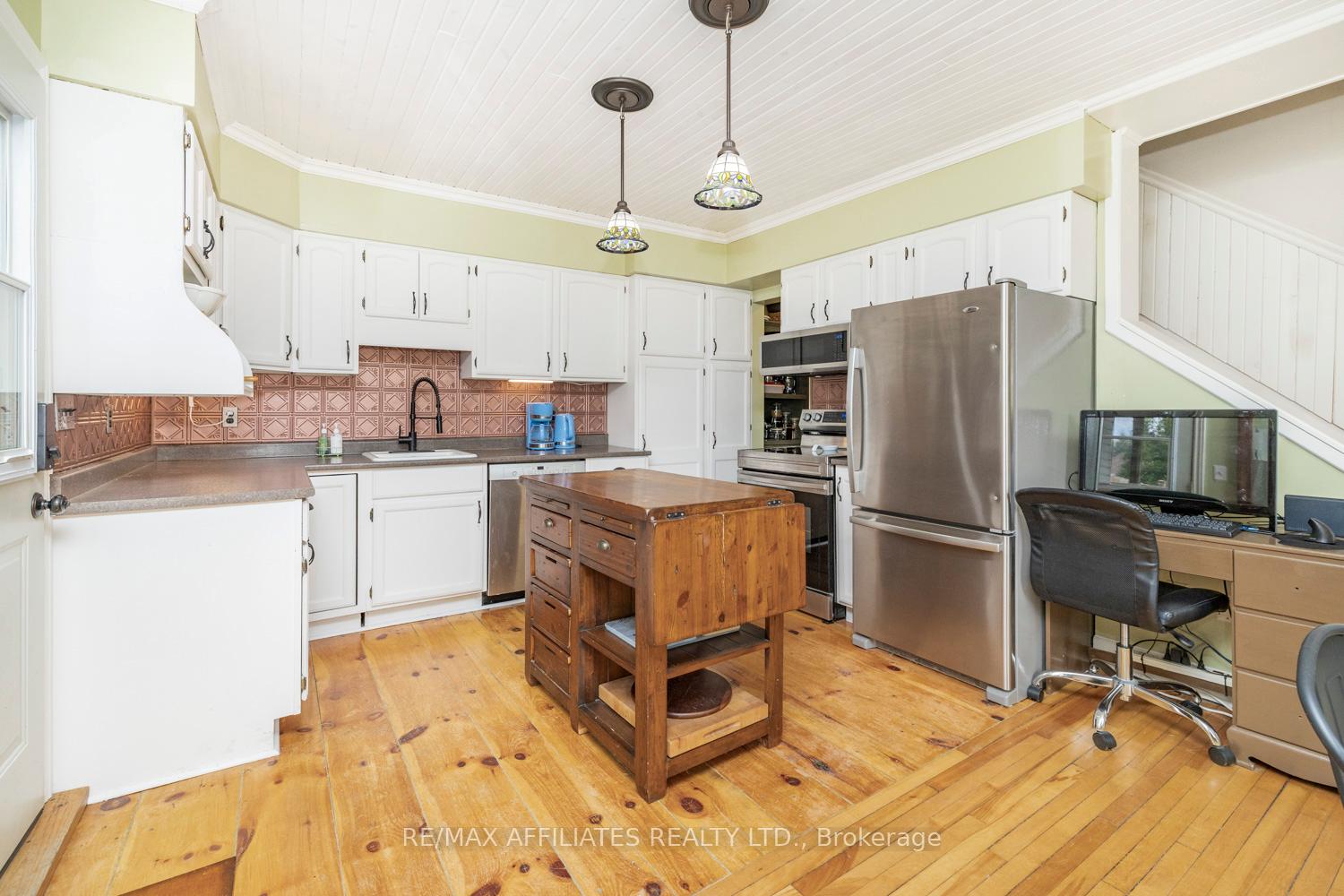 Photo 17 of 746 Benson Street W, Edwardsburgh/Cardinal, Town of Cardinal — HOMEH