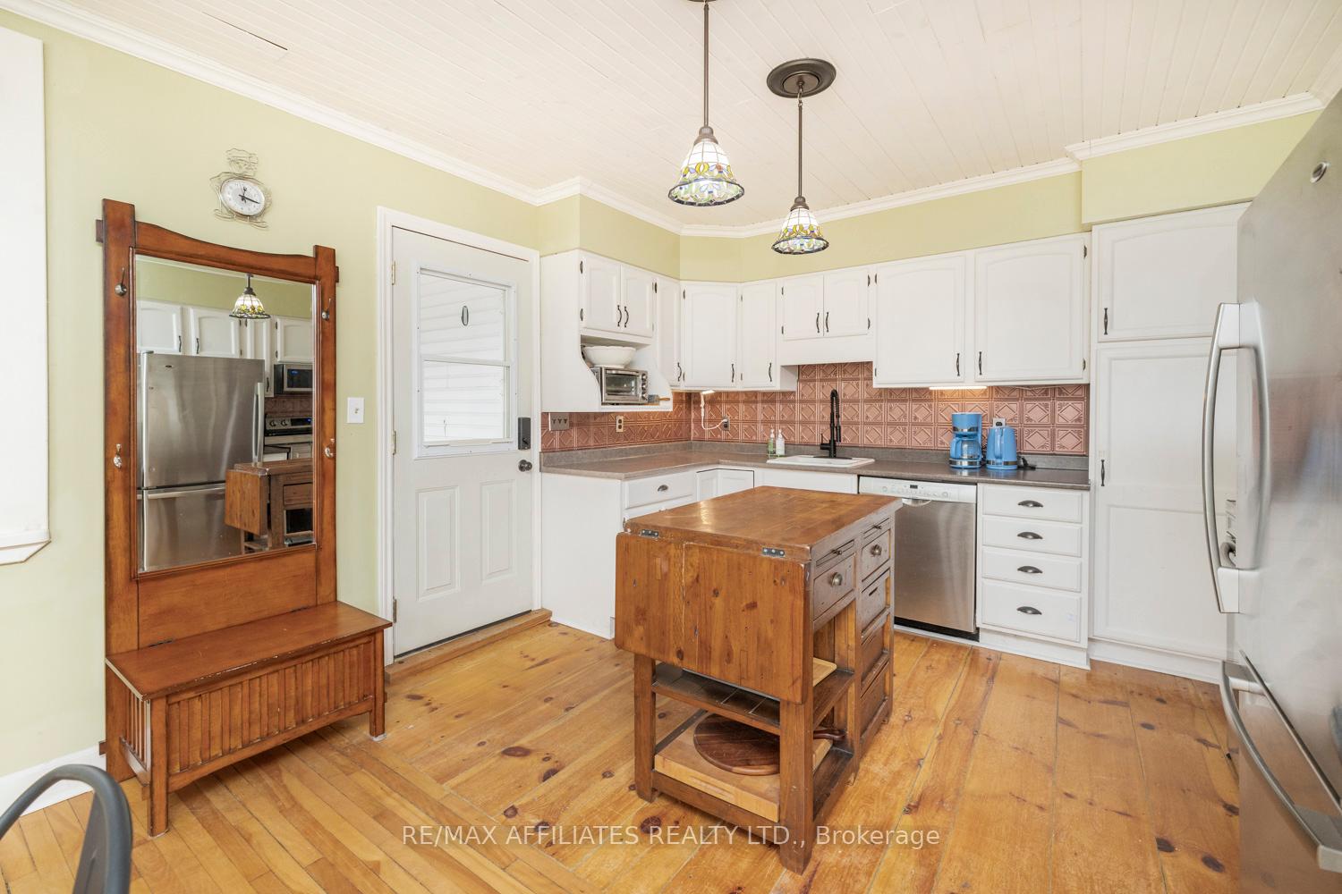 Photo 18 of 746 Benson Street W, Edwardsburgh/Cardinal, Town of Cardinal — HOMEH
