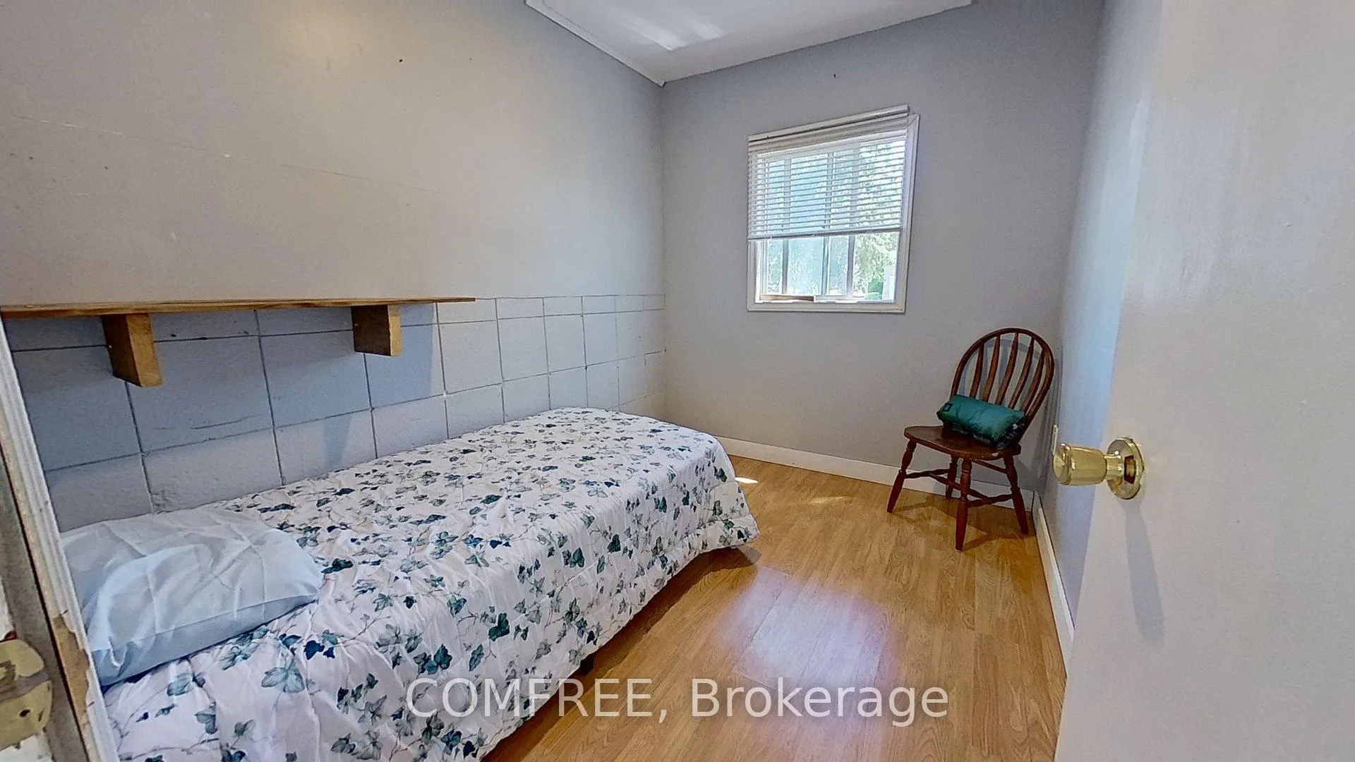 Photo 7 of 110 Gilbert Street, Belleville, Belleville Ward — HOMEH