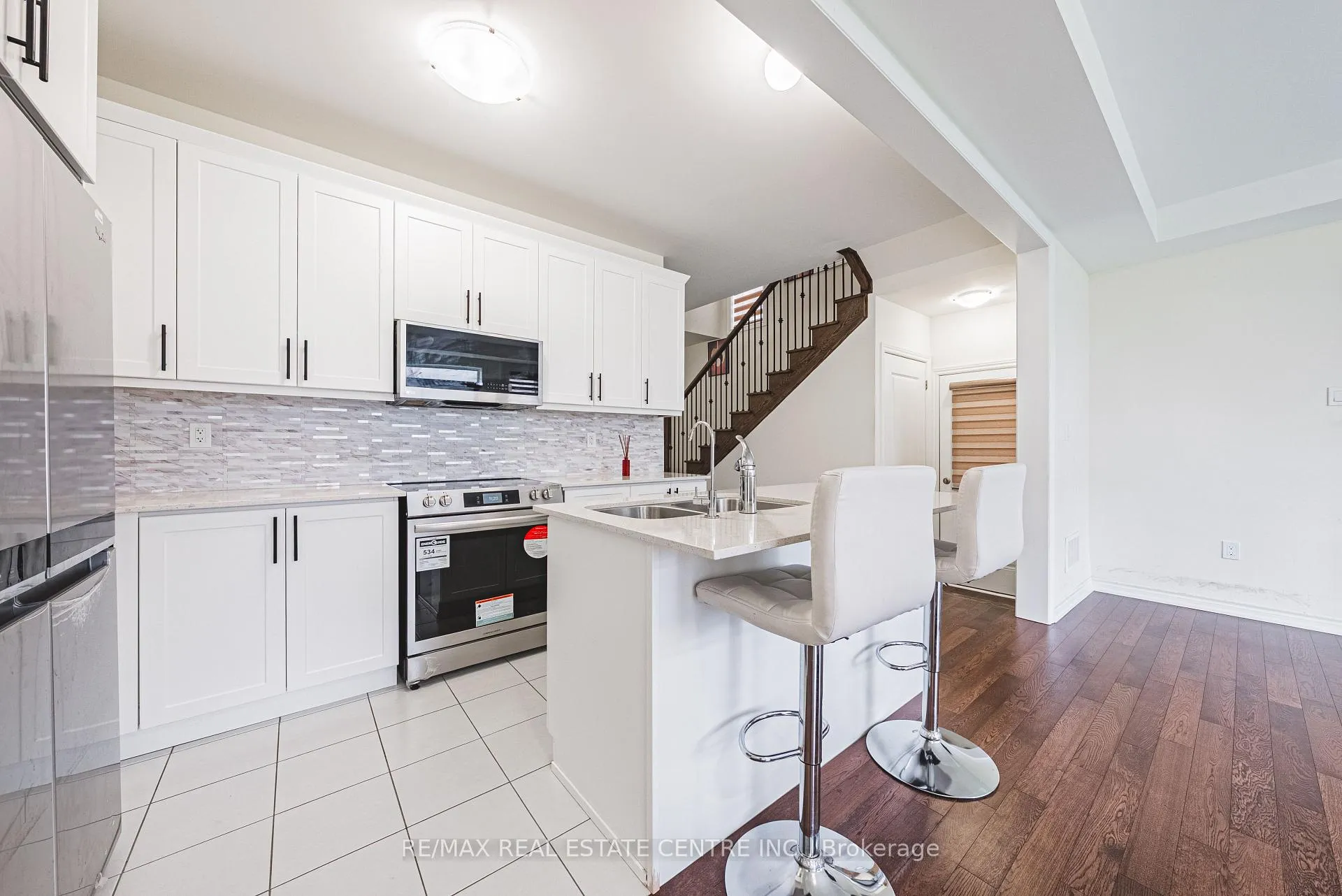 Photo 6 of 12 Spiers Road, Cambridge, Galt City Centre — HOMEH