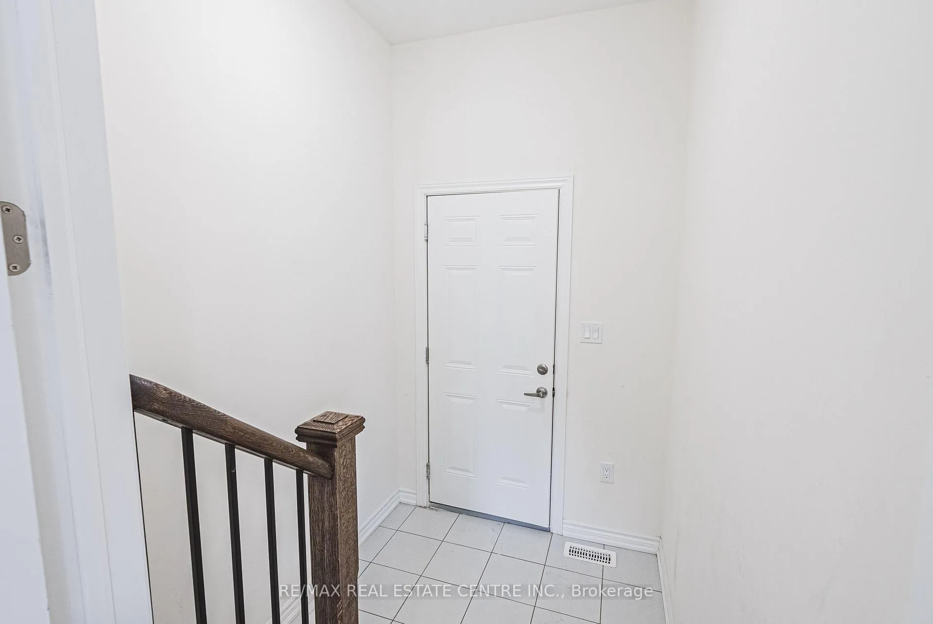 Photo 13 of 12 Spiers Road, Cambridge, Galt City Centre — HOMEH