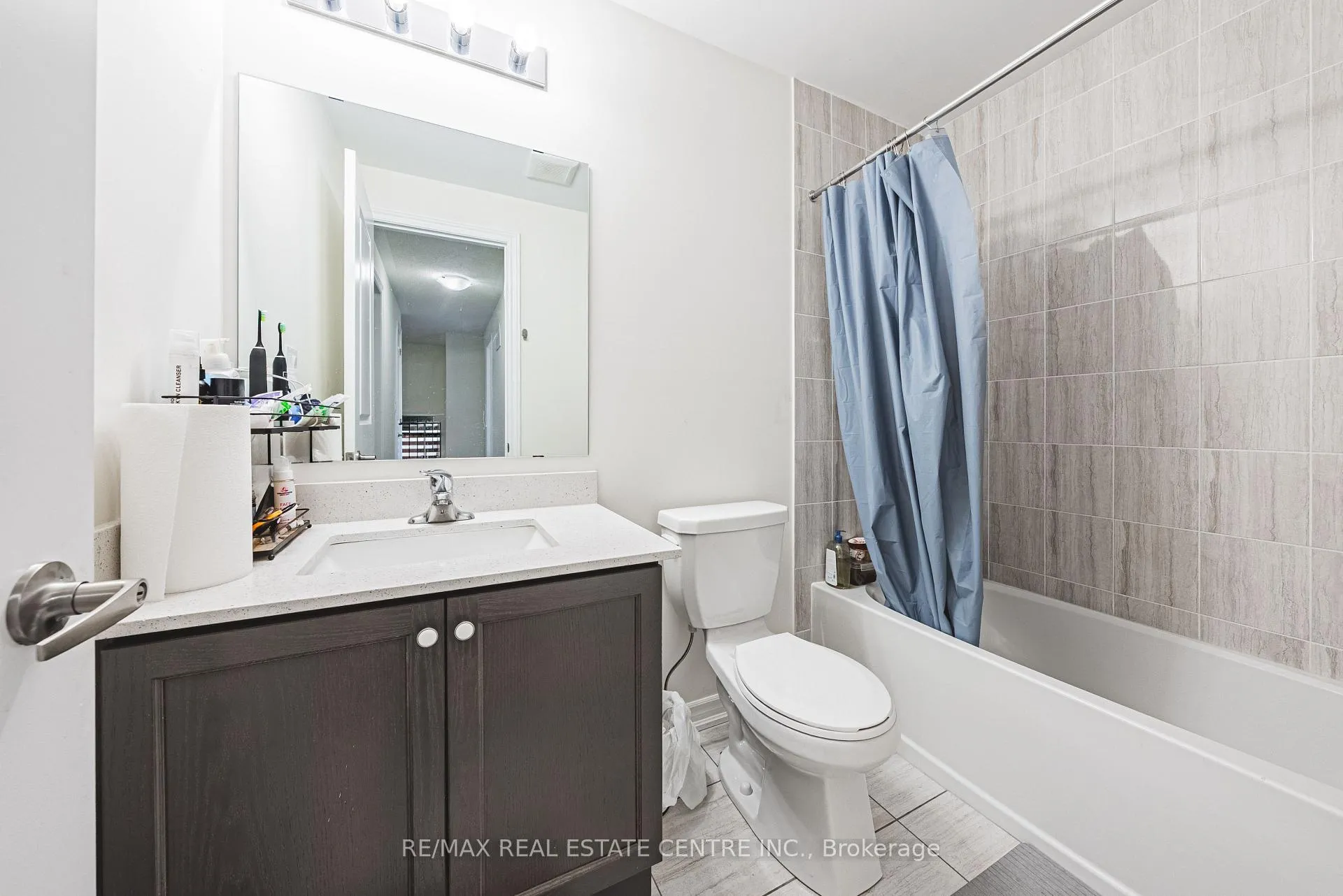Photo 26 of 12 Spiers Road, Cambridge, Galt City Centre — HOMEH