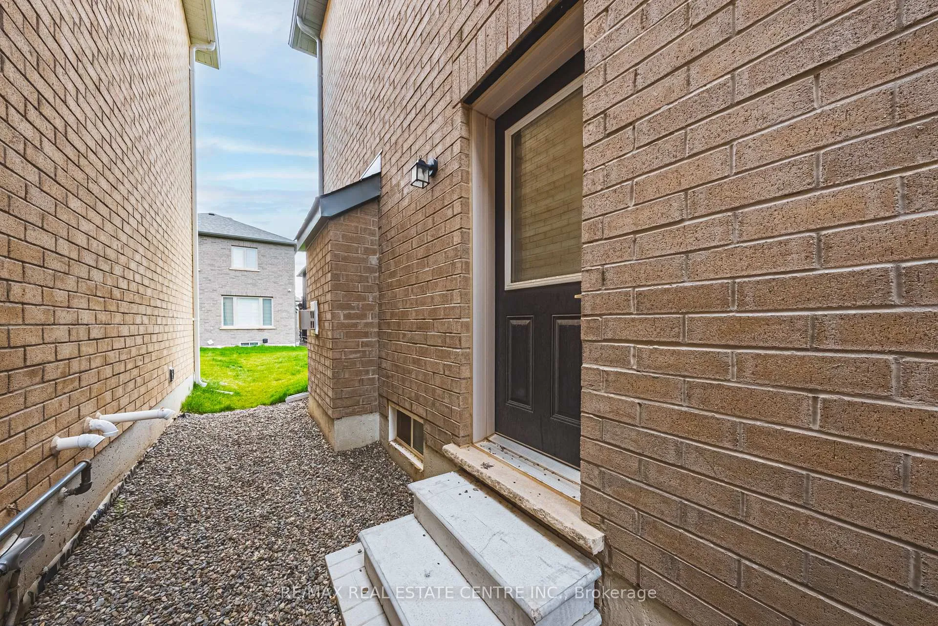 Photo 27 of 12 Spiers Road, Cambridge, Galt City Centre — HOMEH